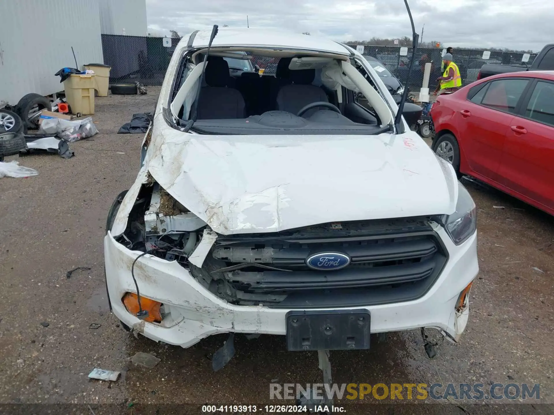 6 Photograph of a damaged car 1FMCU0F78KUB00165 FORD ESCAPE 2019
