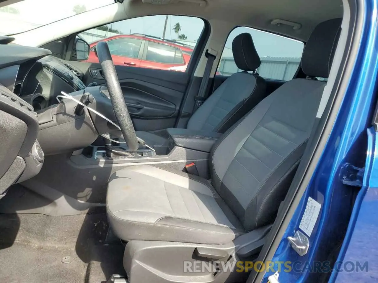 7 Photograph of a damaged car 1FMCU0F78KUB00277 FORD ESCAPE 2019