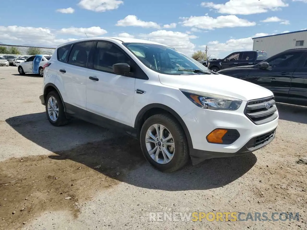 4 Photograph of a damaged car 1FMCU0F78KUB04667 FORD ESCAPE 2019