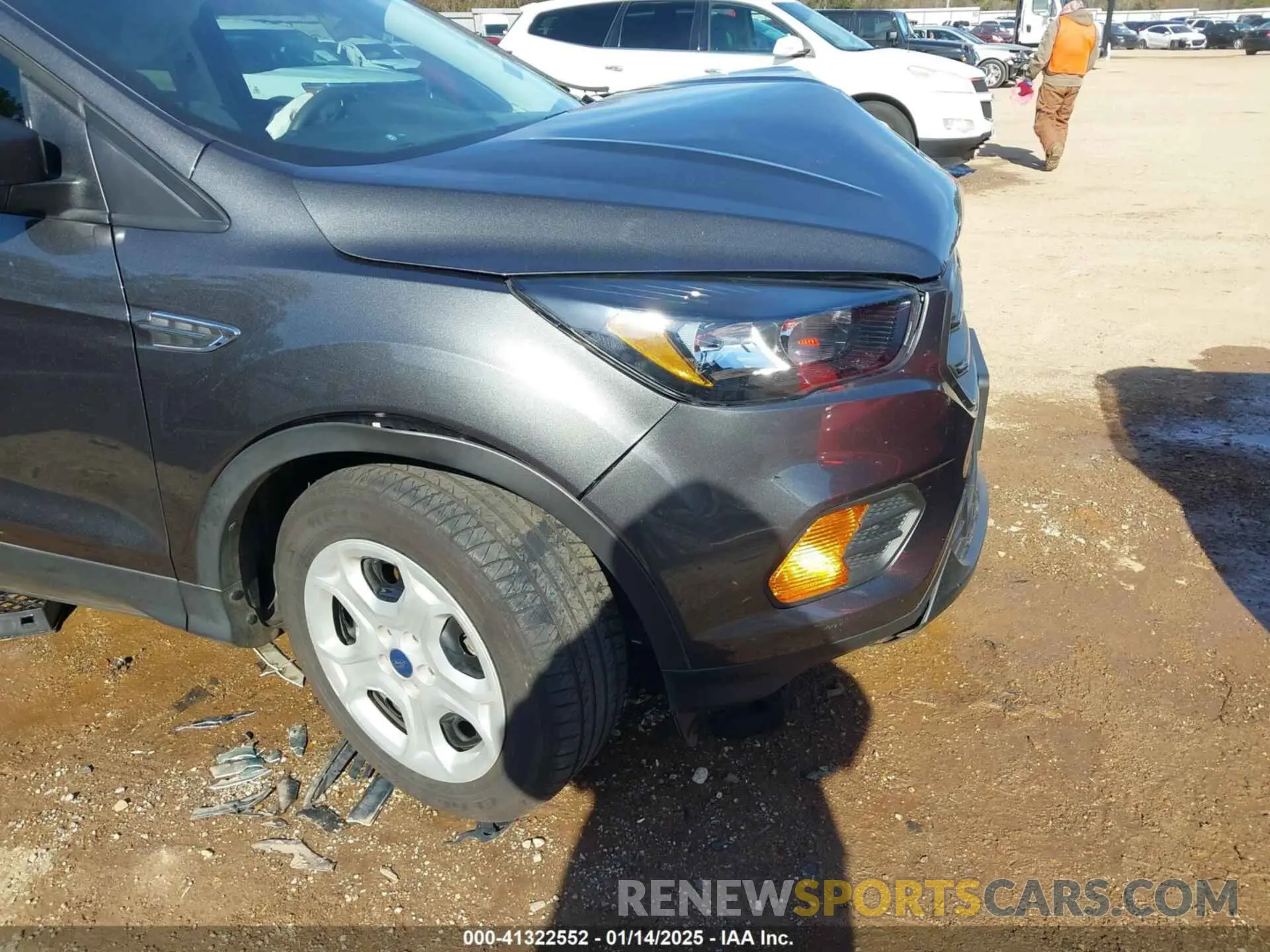 18 Photograph of a damaged car 1FMCU0F78KUB26457 FORD ESCAPE 2019