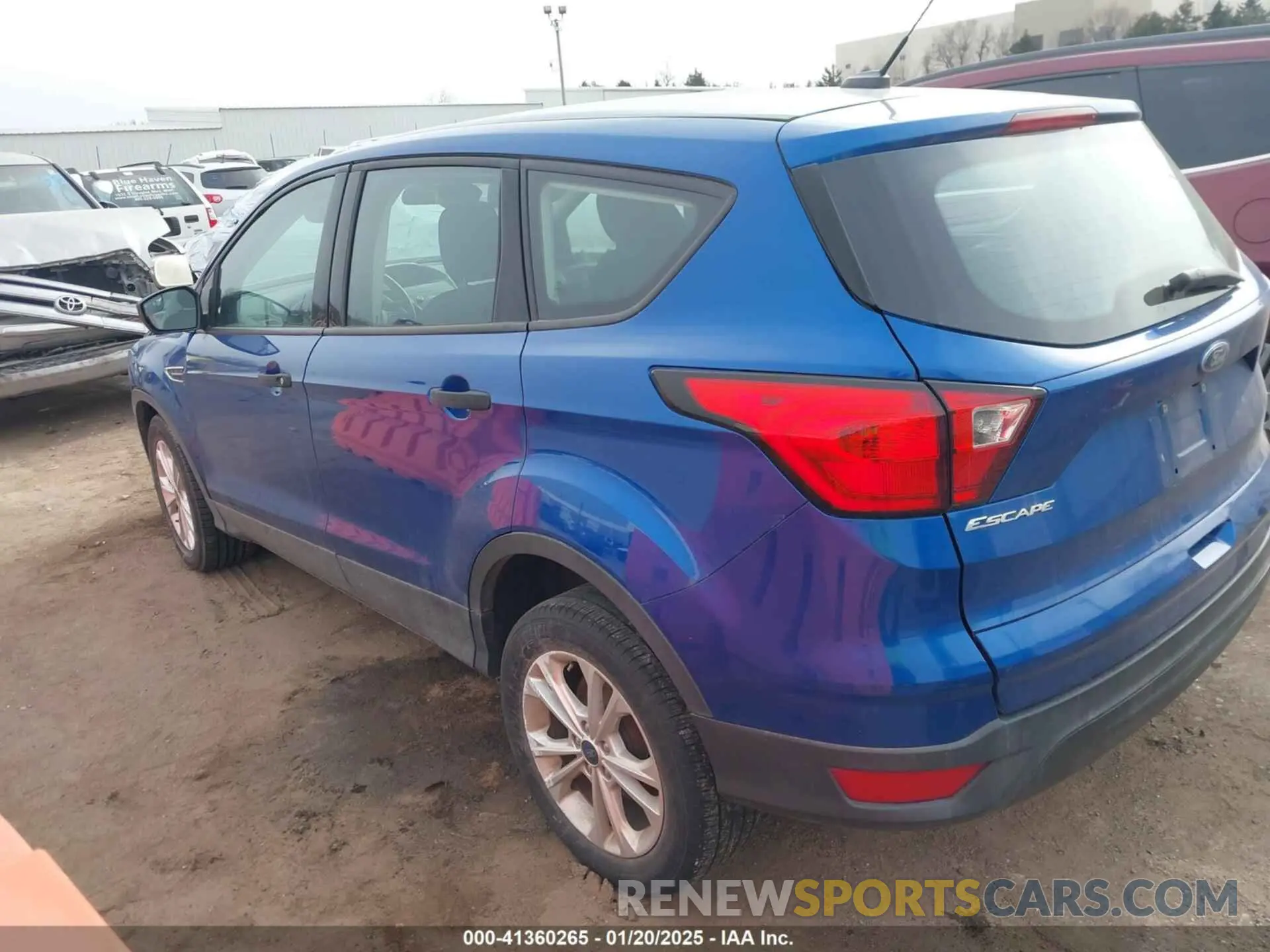 13 Photograph of a damaged car 1FMCU0F78KUC52740 FORD ESCAPE 2019