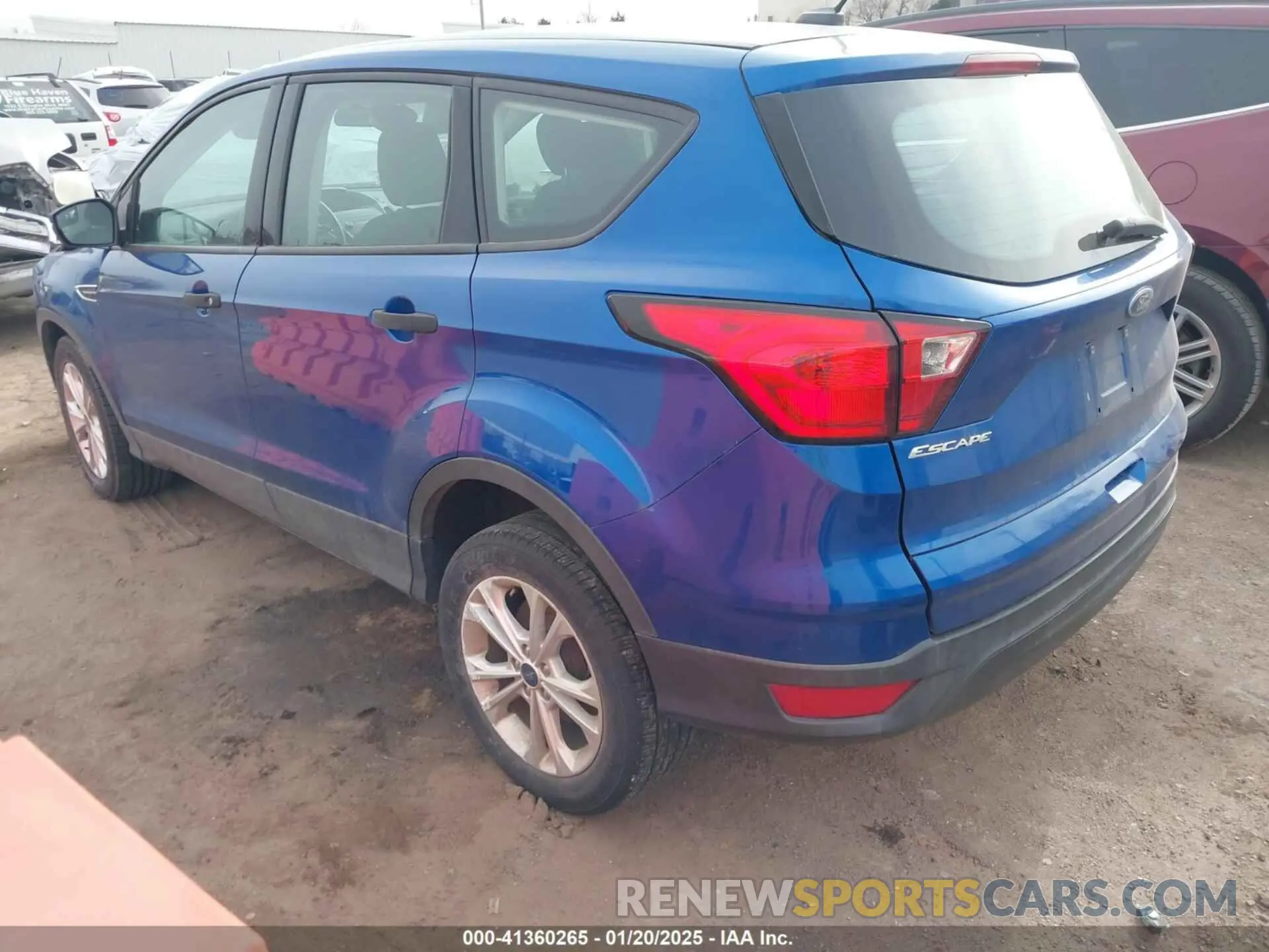 3 Photograph of a damaged car 1FMCU0F78KUC52740 FORD ESCAPE 2019