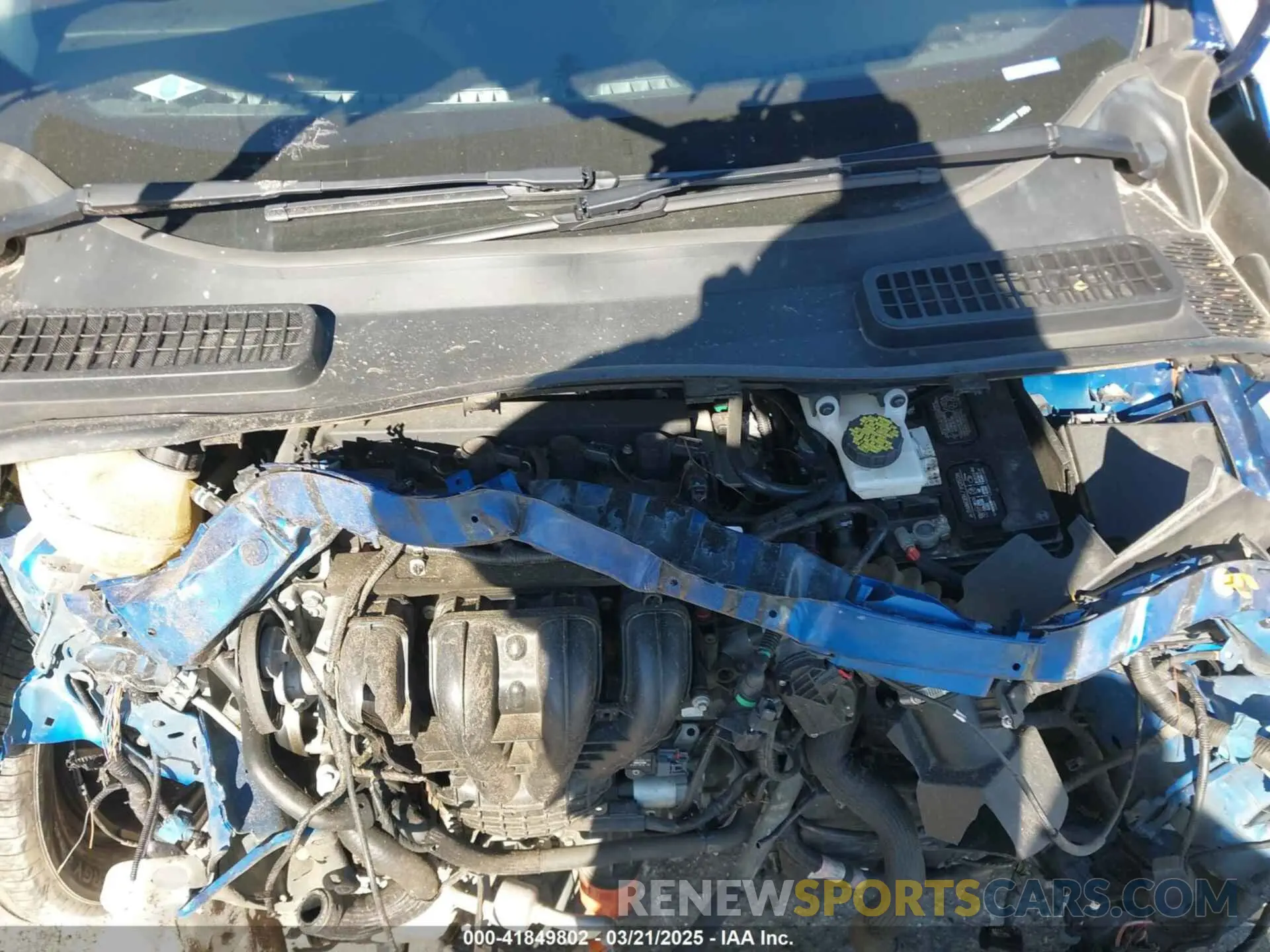 10 Photograph of a damaged car 1FMCU0F79KUA38758 FORD ESCAPE 2019