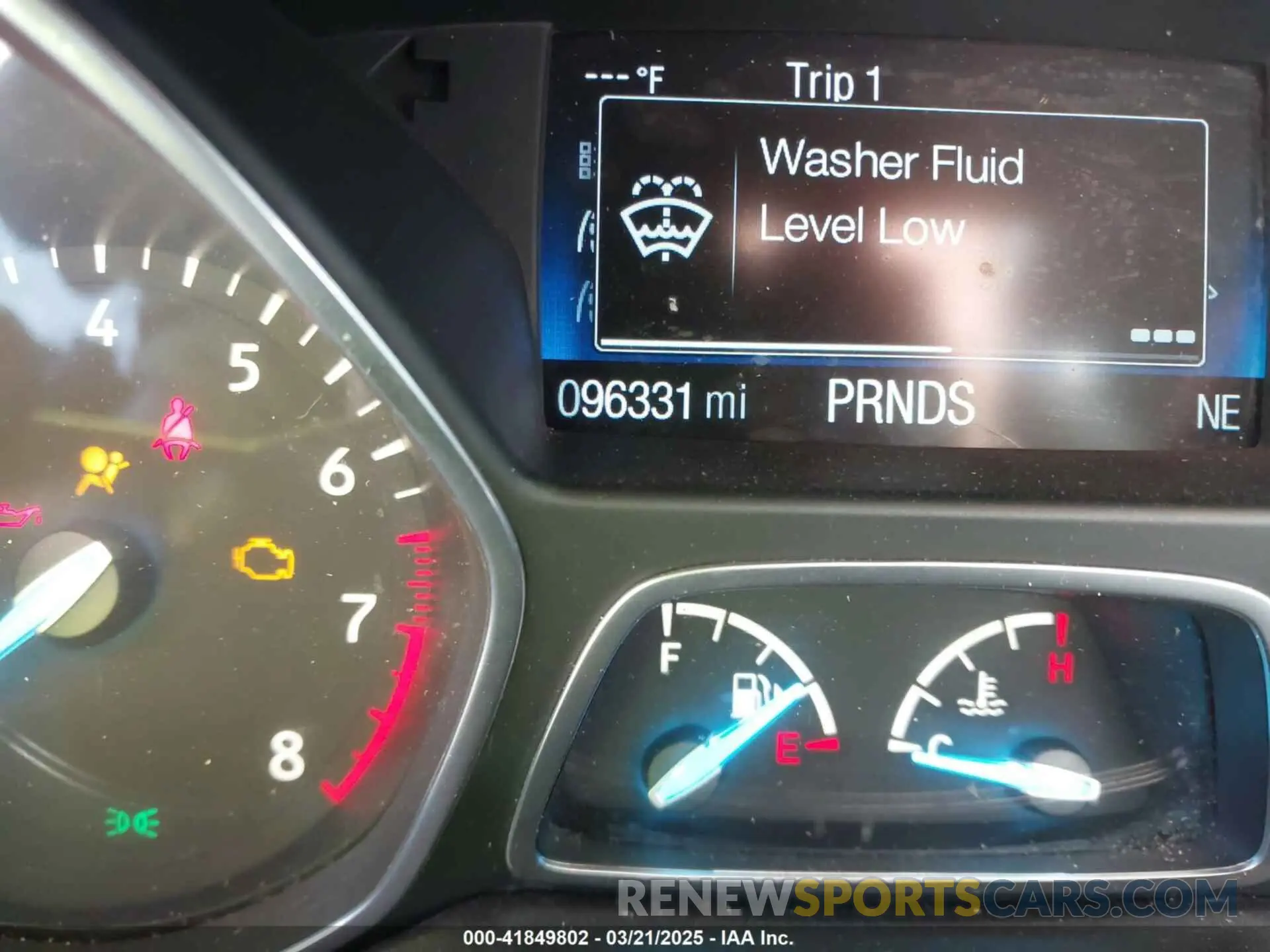 16 Photograph of a damaged car 1FMCU0F79KUA38758 FORD ESCAPE 2019
