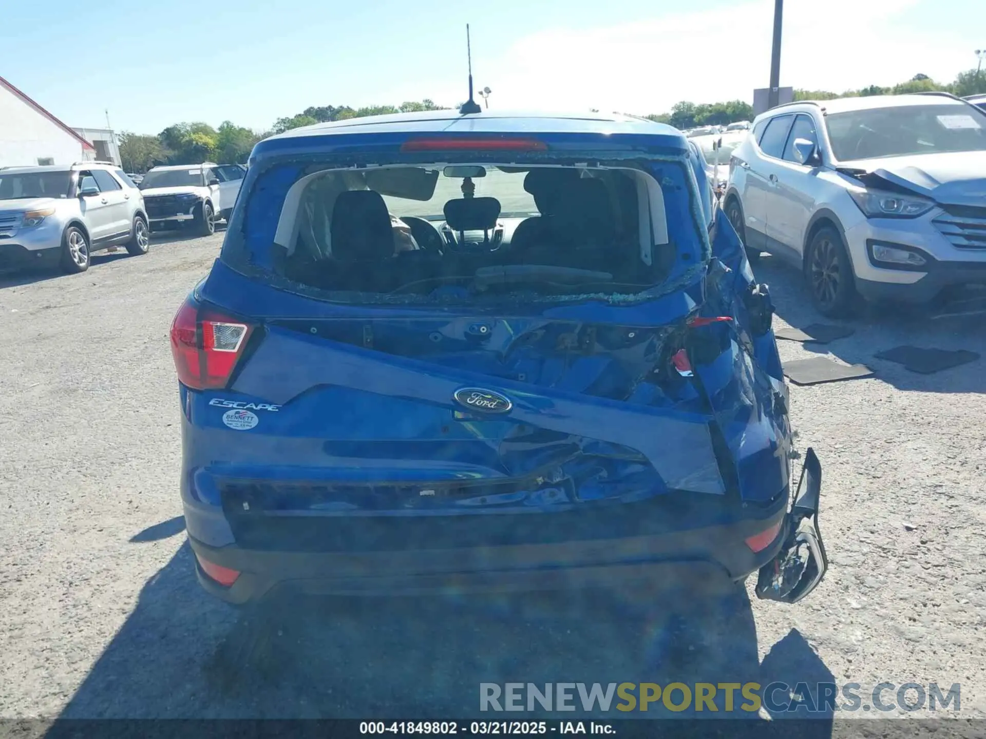 17 Photograph of a damaged car 1FMCU0F79KUA38758 FORD ESCAPE 2019