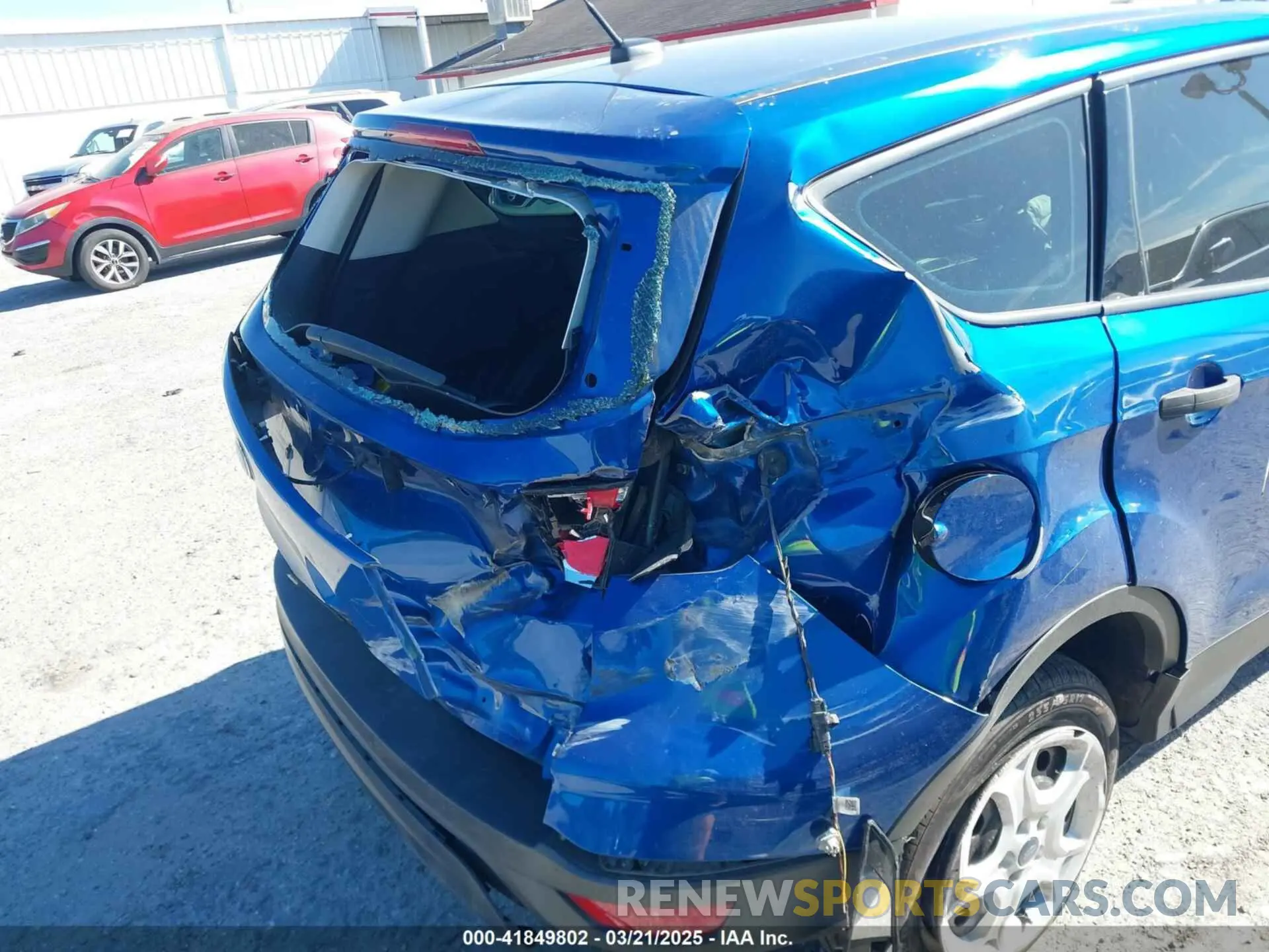 6 Photograph of a damaged car 1FMCU0F79KUA38758 FORD ESCAPE 2019