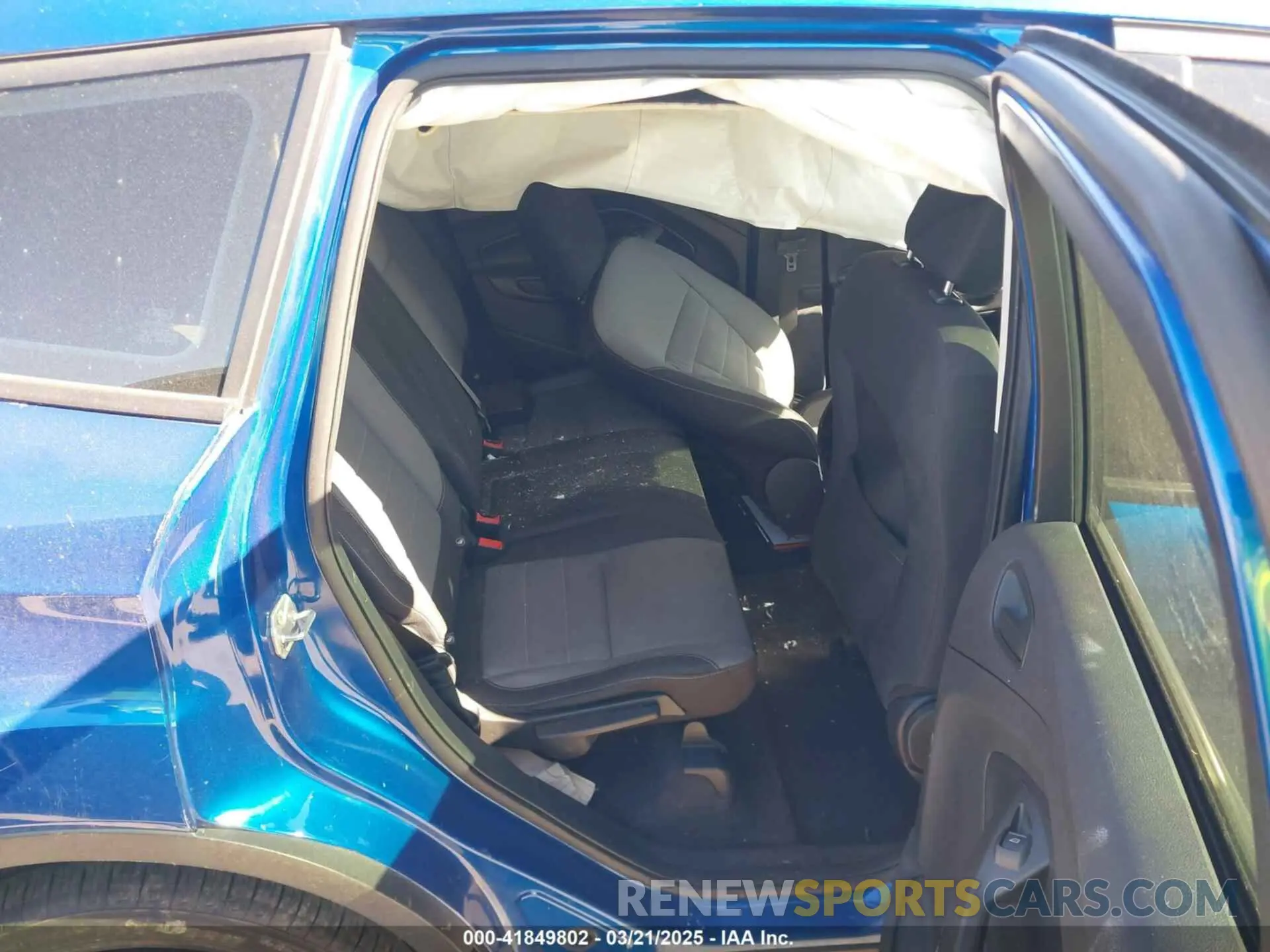 8 Photograph of a damaged car 1FMCU0F79KUA38758 FORD ESCAPE 2019