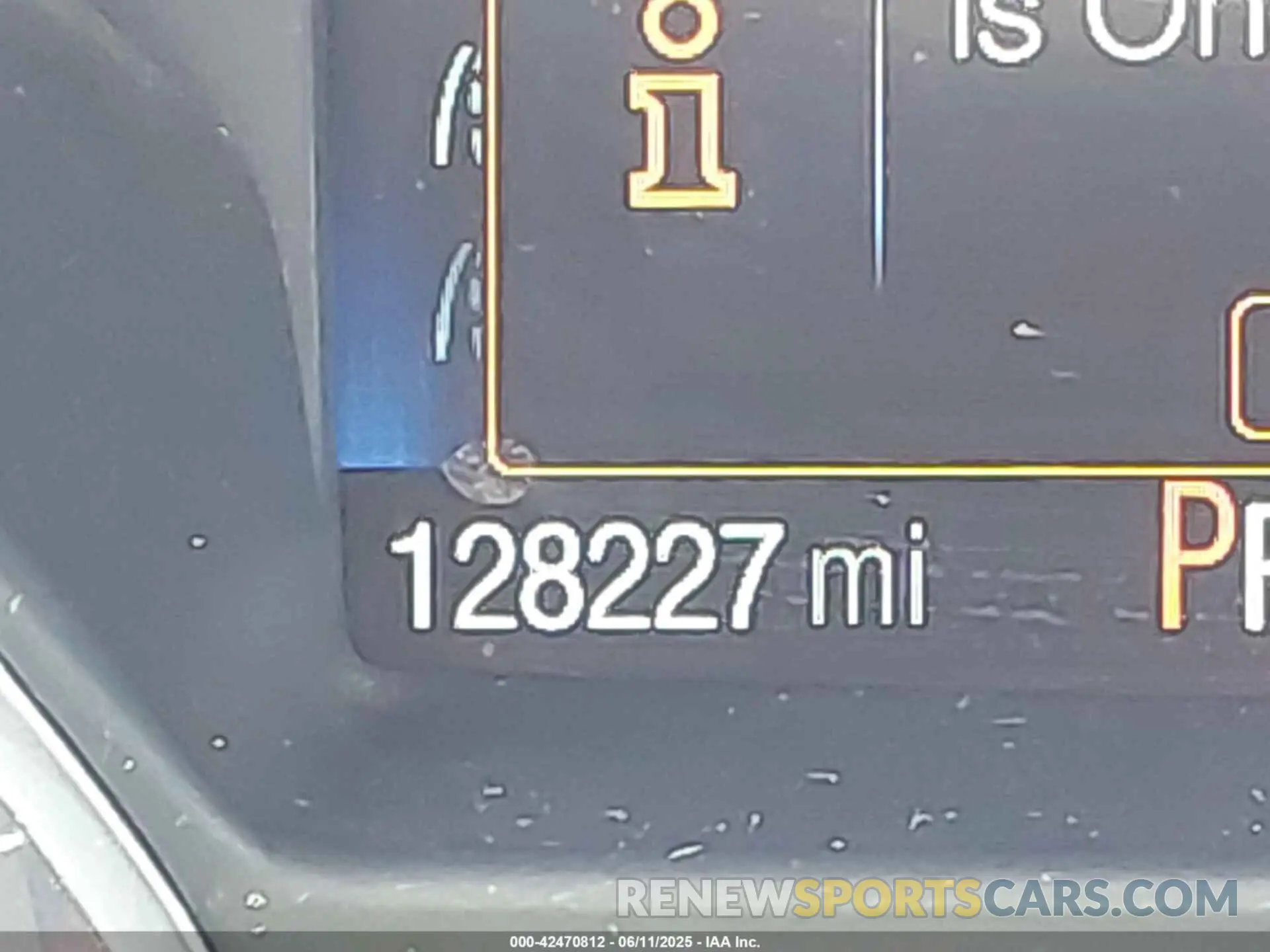 15 Photograph of a damaged car 1FMCU0F79KUA71307 FORD ESCAPE 2019