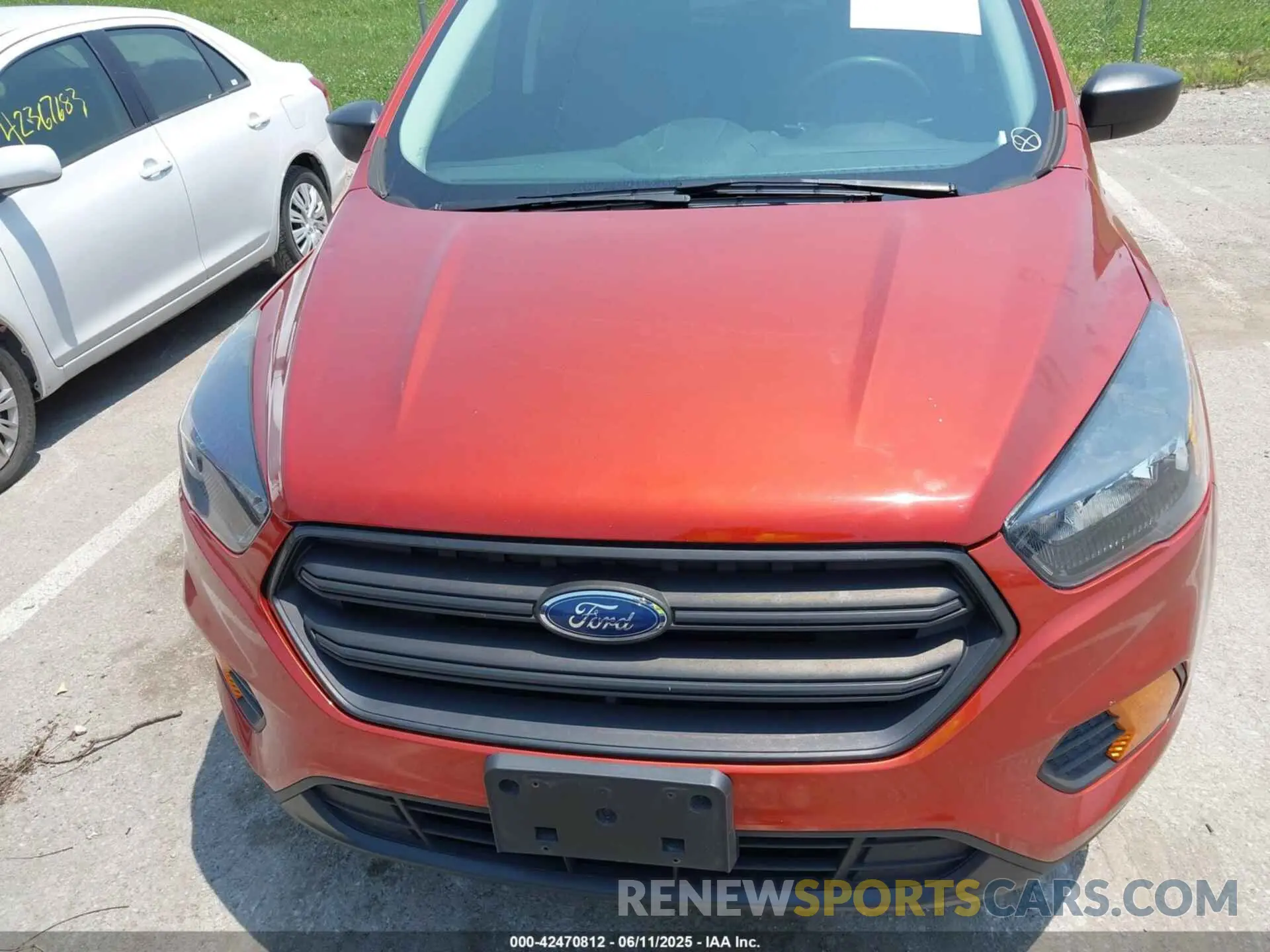 6 Photograph of a damaged car 1FMCU0F79KUA71307 FORD ESCAPE 2019