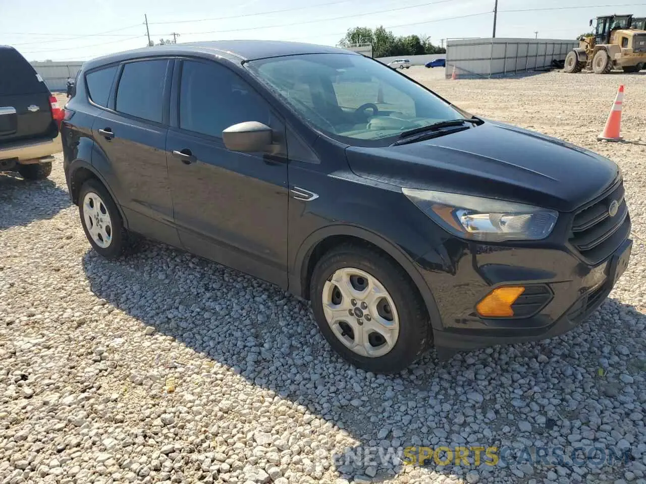 4 Photograph of a damaged car 1FMCU0F79KUB26368 FORD ESCAPE 2019