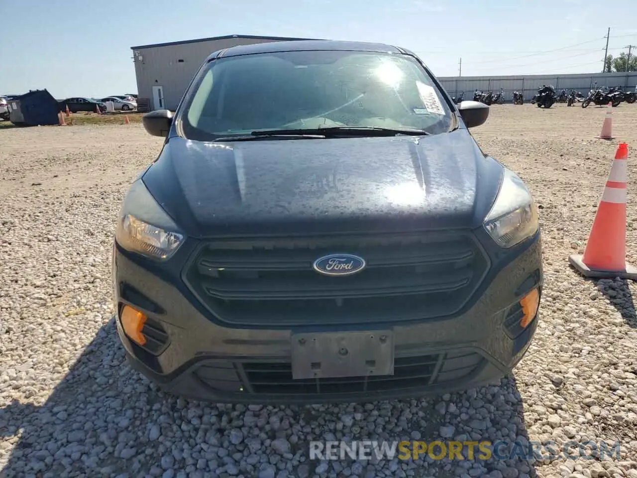 5 Photograph of a damaged car 1FMCU0F79KUB26368 FORD ESCAPE 2019