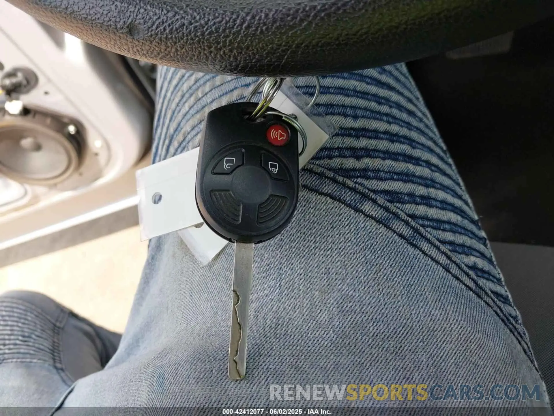11 Photograph of a damaged car 1FMCU0F7XKUA44780 FORD ESCAPE 2019