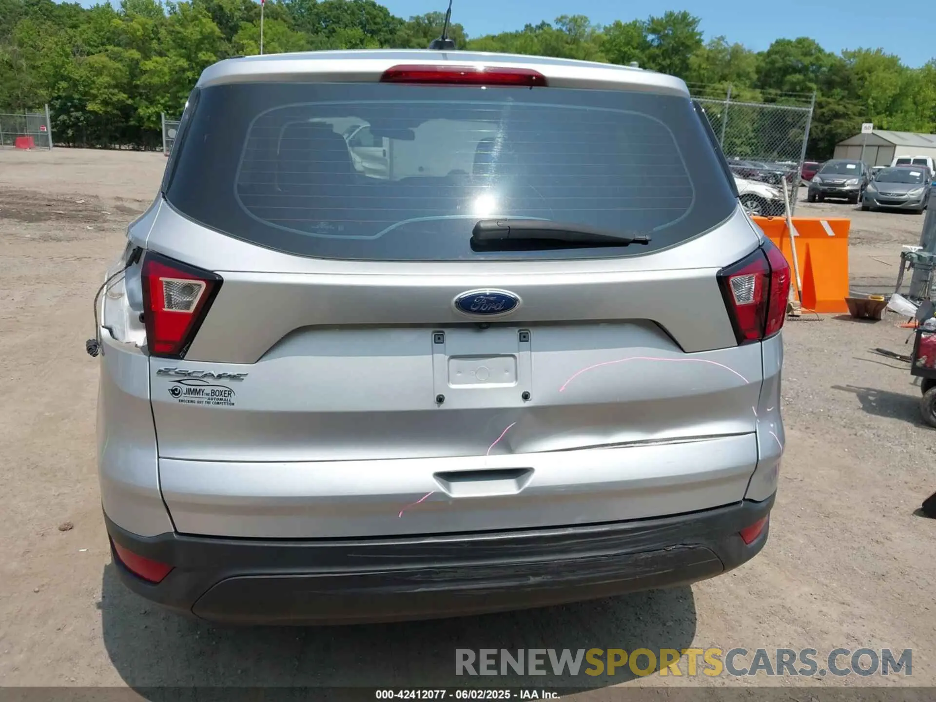 17 Photograph of a damaged car 1FMCU0F7XKUA44780 FORD ESCAPE 2019