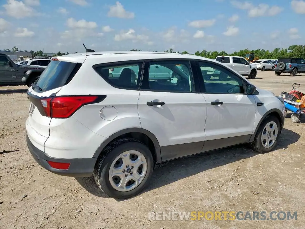 3 Photograph of a damaged car 1FMCU0F7XKUA62549 FORD ESCAPE 2019