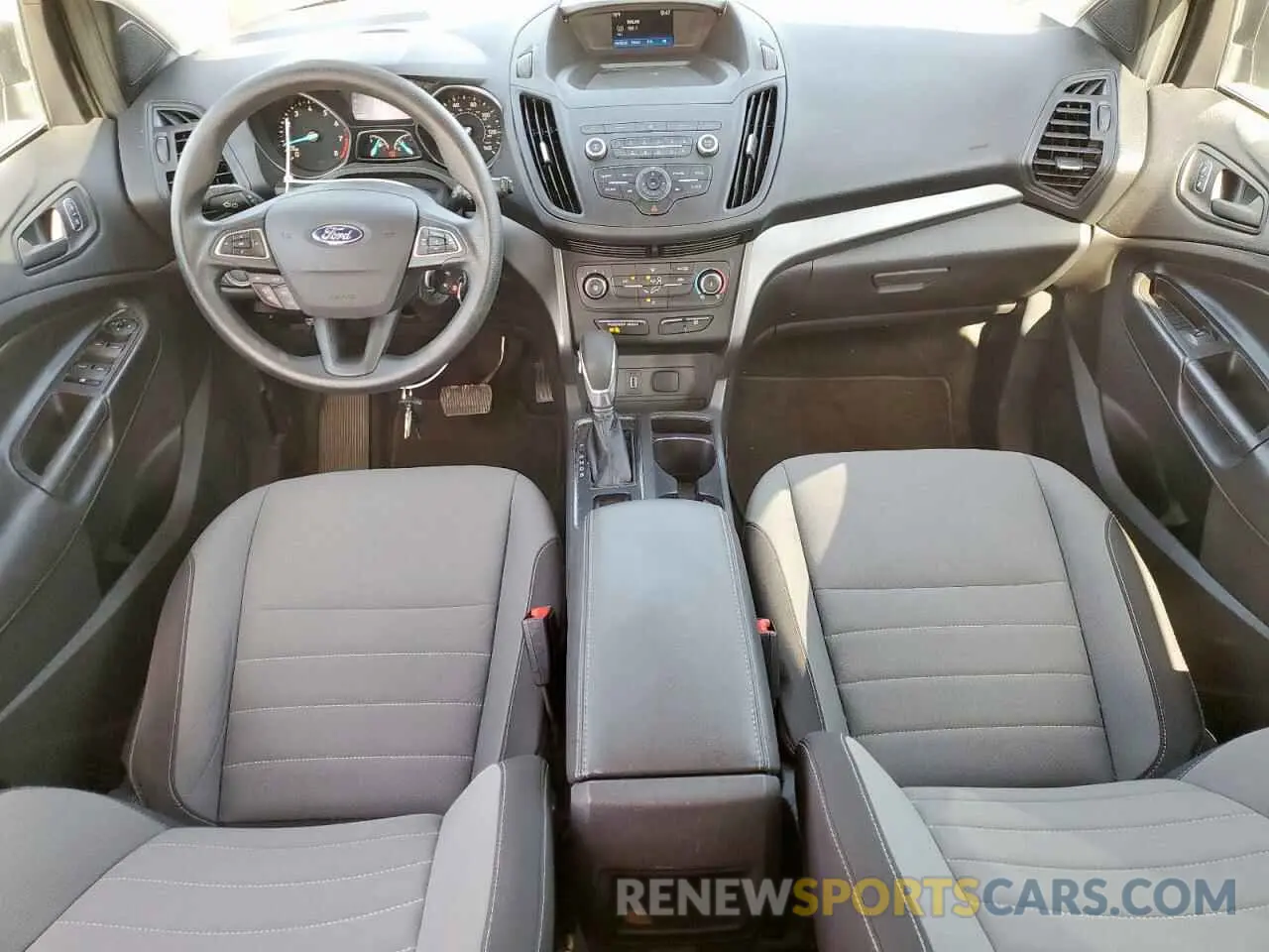 8 Photograph of a damaged car 1FMCU0F7XKUA62549 FORD ESCAPE 2019