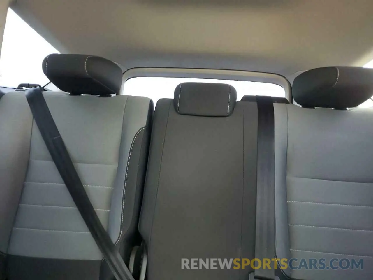 10 Photograph of a damaged car 1FMCU0F7XKUA89394 FORD ESCAPE 2019