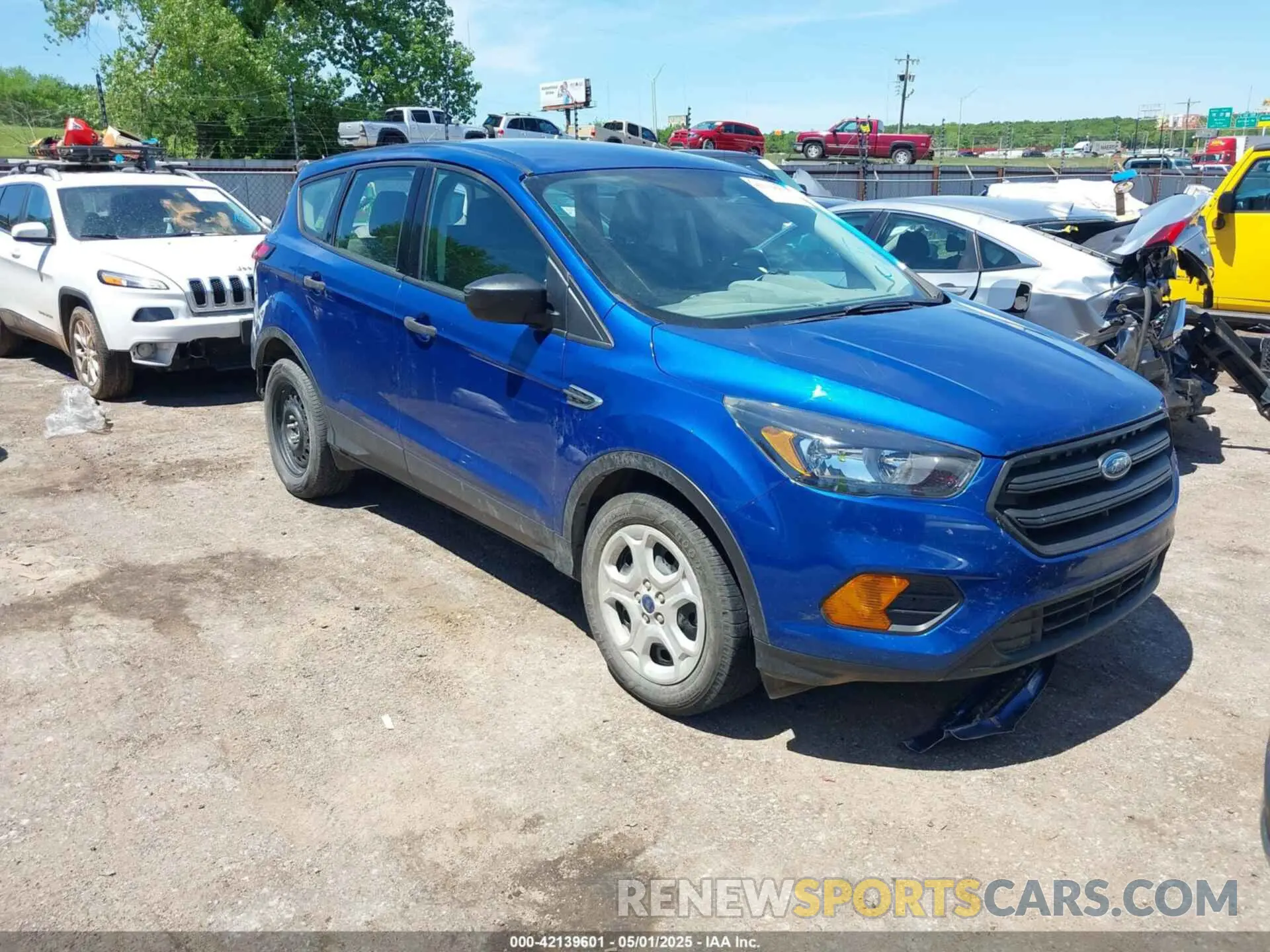 1 Photograph of a damaged car 1FMCU0F7XKUB58066 FORD ESCAPE 2019