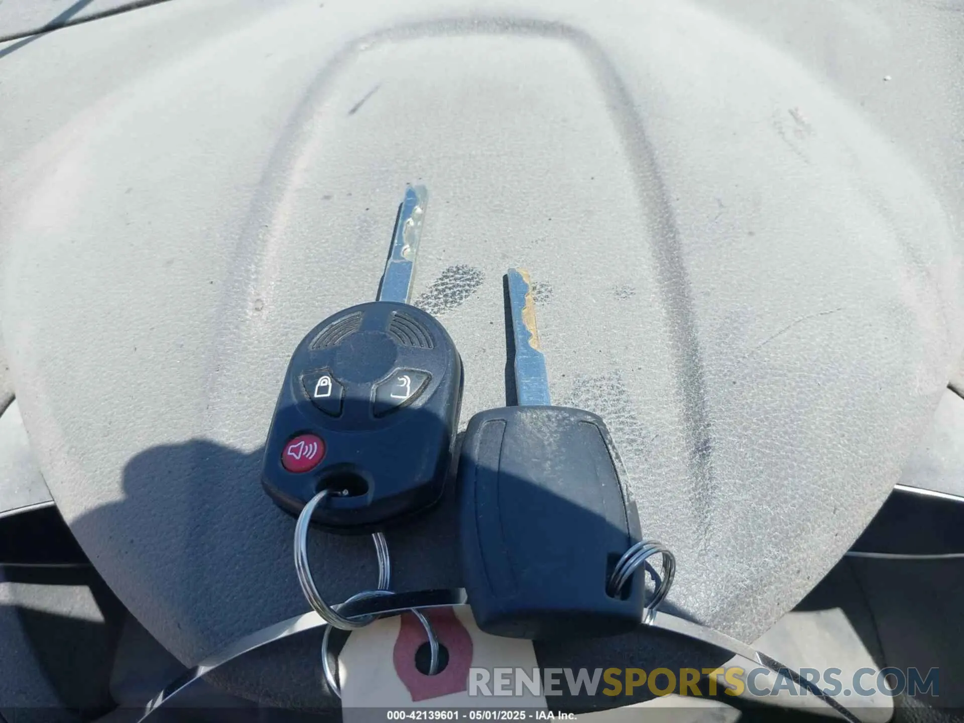 11 Photograph of a damaged car 1FMCU0F7XKUB58066 FORD ESCAPE 2019