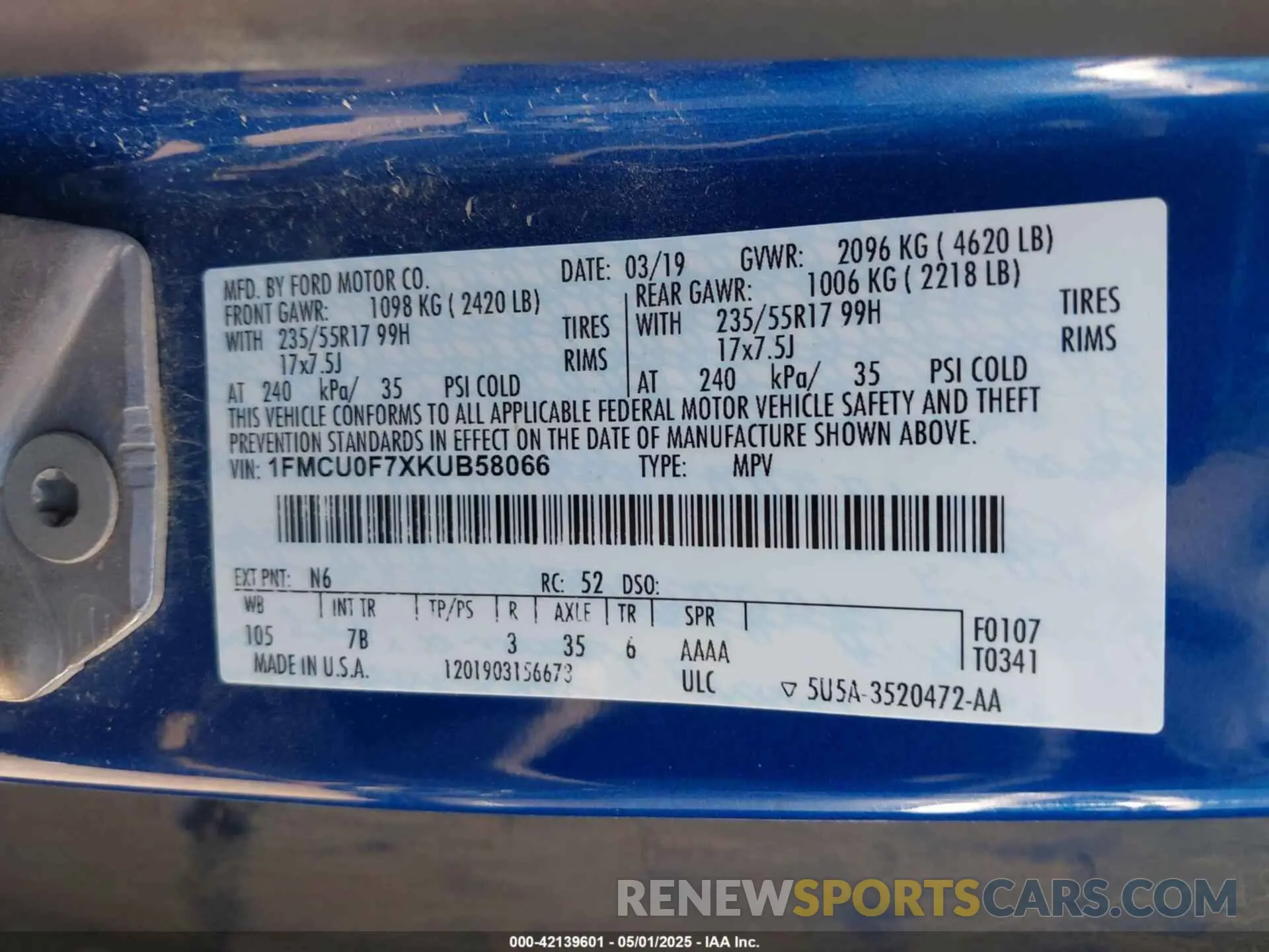 9 Photograph of a damaged car 1FMCU0F7XKUB58066 FORD ESCAPE 2019