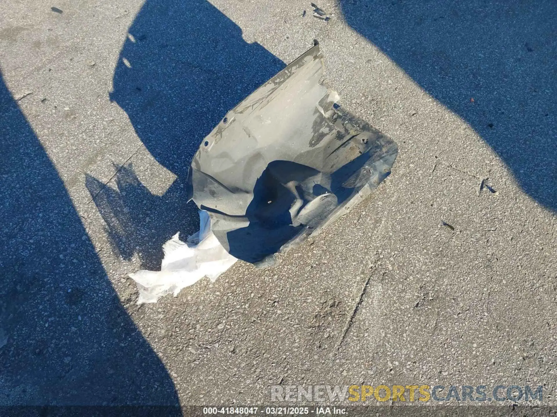 12 Photograph of a damaged car 1FMCU0F7XKUB93769 FORD ESCAPE 2019