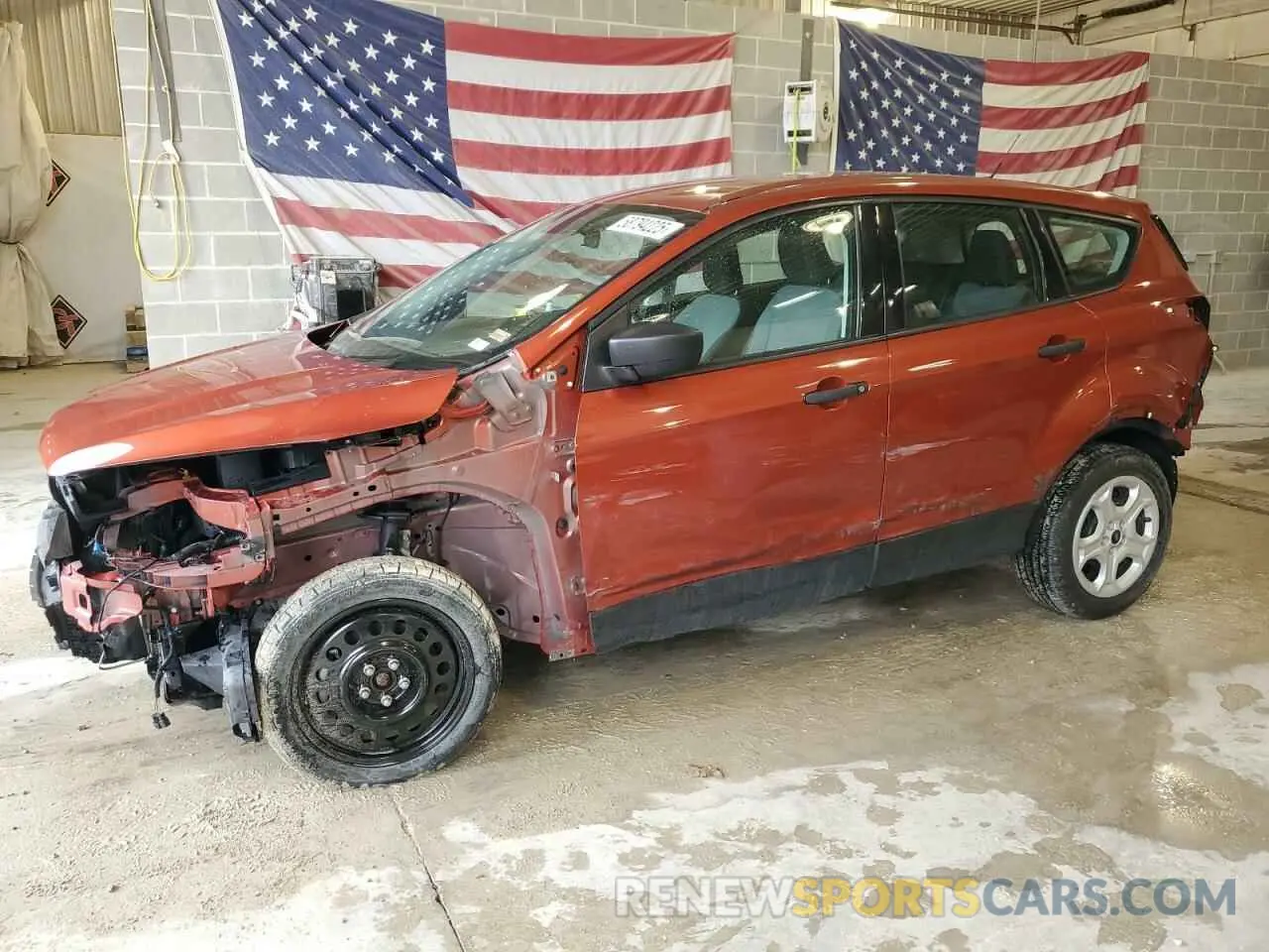 1 Photograph of a damaged car 1FMCU0F7XKUC20100 FORD ESCAPE 2019