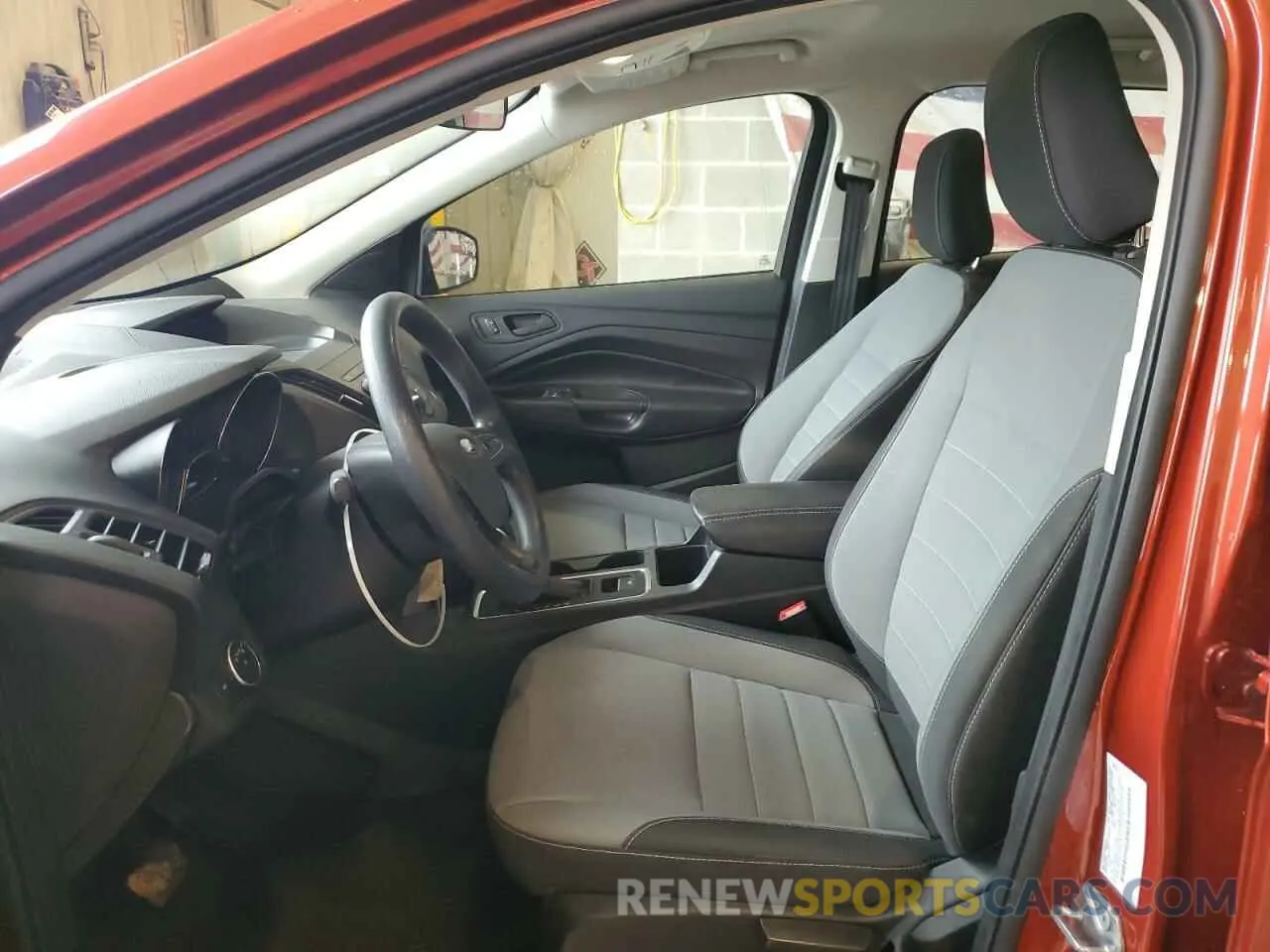 7 Photograph of a damaged car 1FMCU0F7XKUC20100 FORD ESCAPE 2019