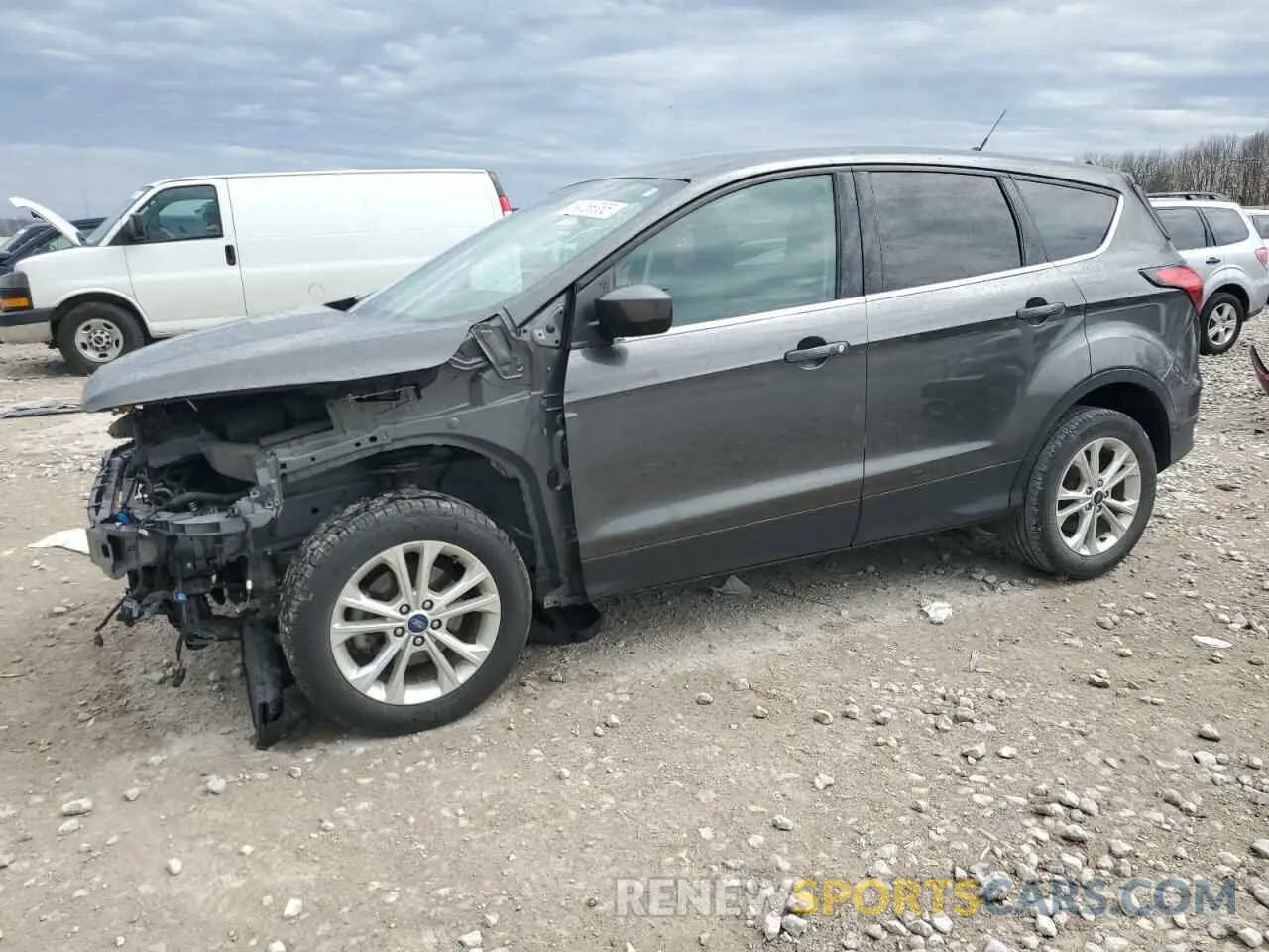 1 Photograph of a damaged car 1FMCU0GD0KUA15969 FORD ESCAPE 2019