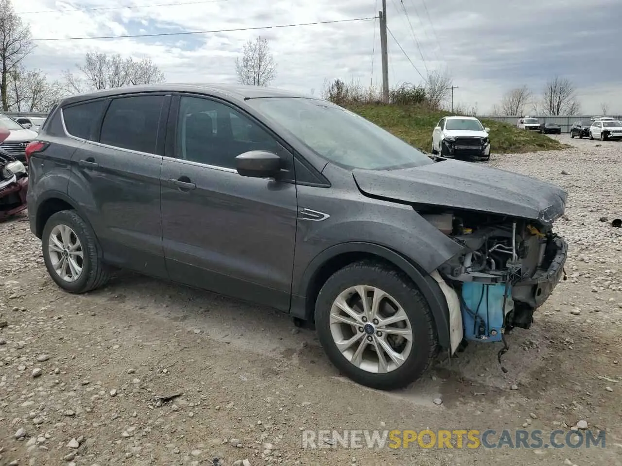 4 Photograph of a damaged car 1FMCU0GD0KUA15969 FORD ESCAPE 2019