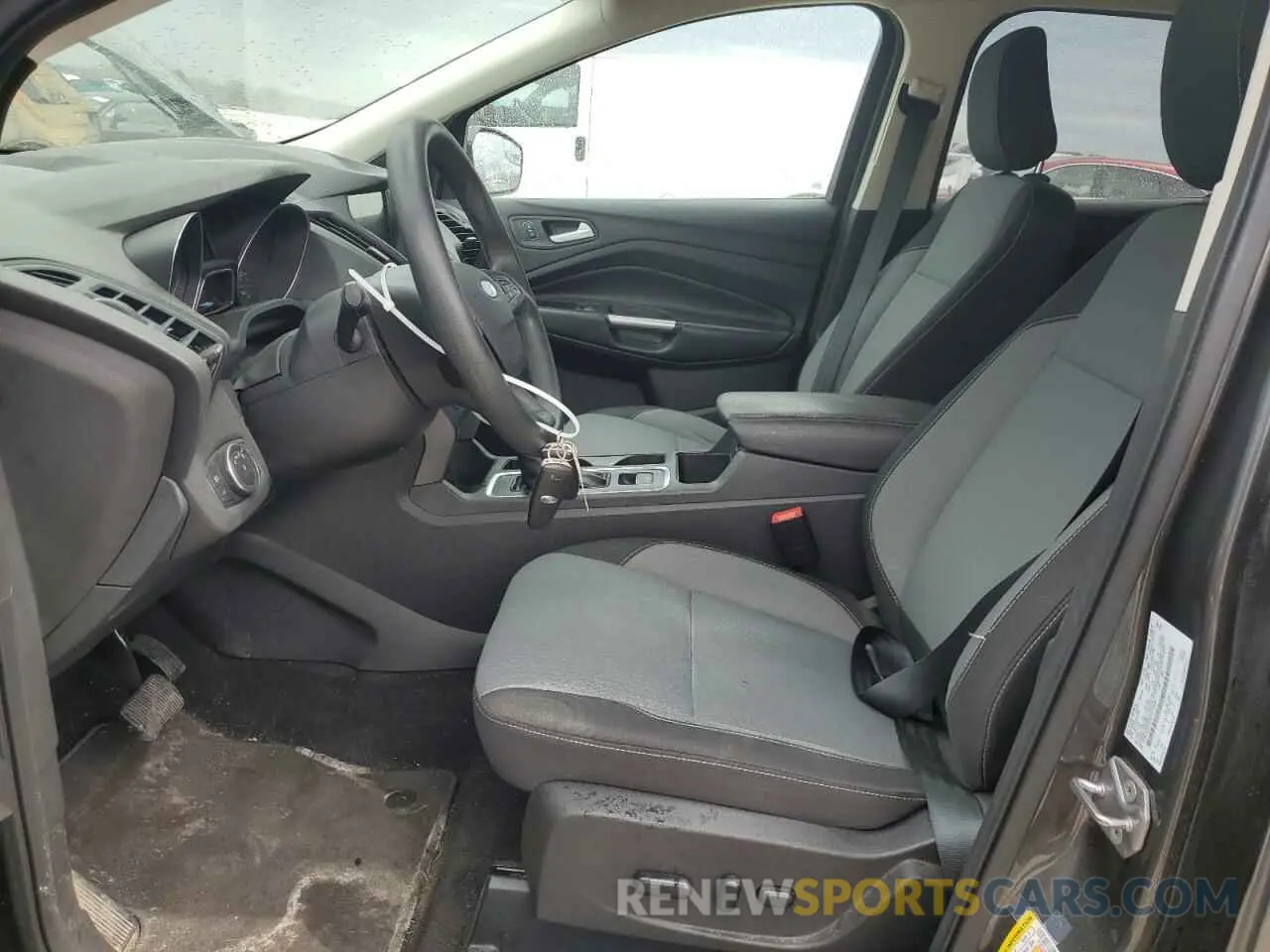 7 Photograph of a damaged car 1FMCU0GD0KUA15969 FORD ESCAPE 2019