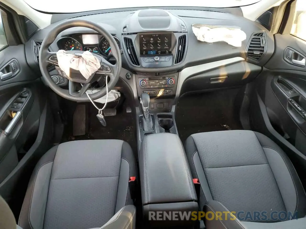 8 Photograph of a damaged car 1FMCU0GD0KUA30813 FORD ESCAPE 2019