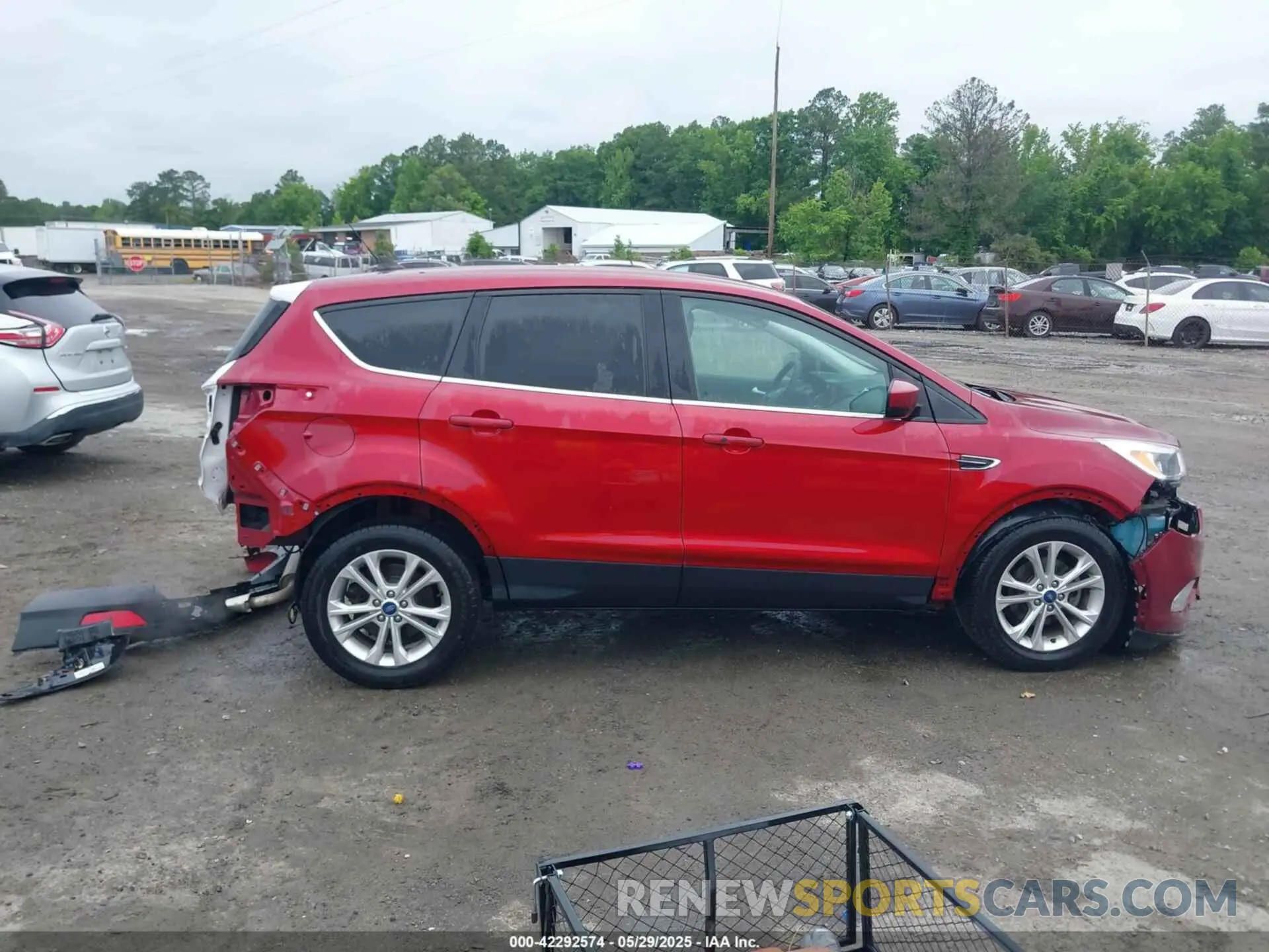 14 Photograph of a damaged car 1FMCU0GD0KUA38832 FORD ESCAPE 2019