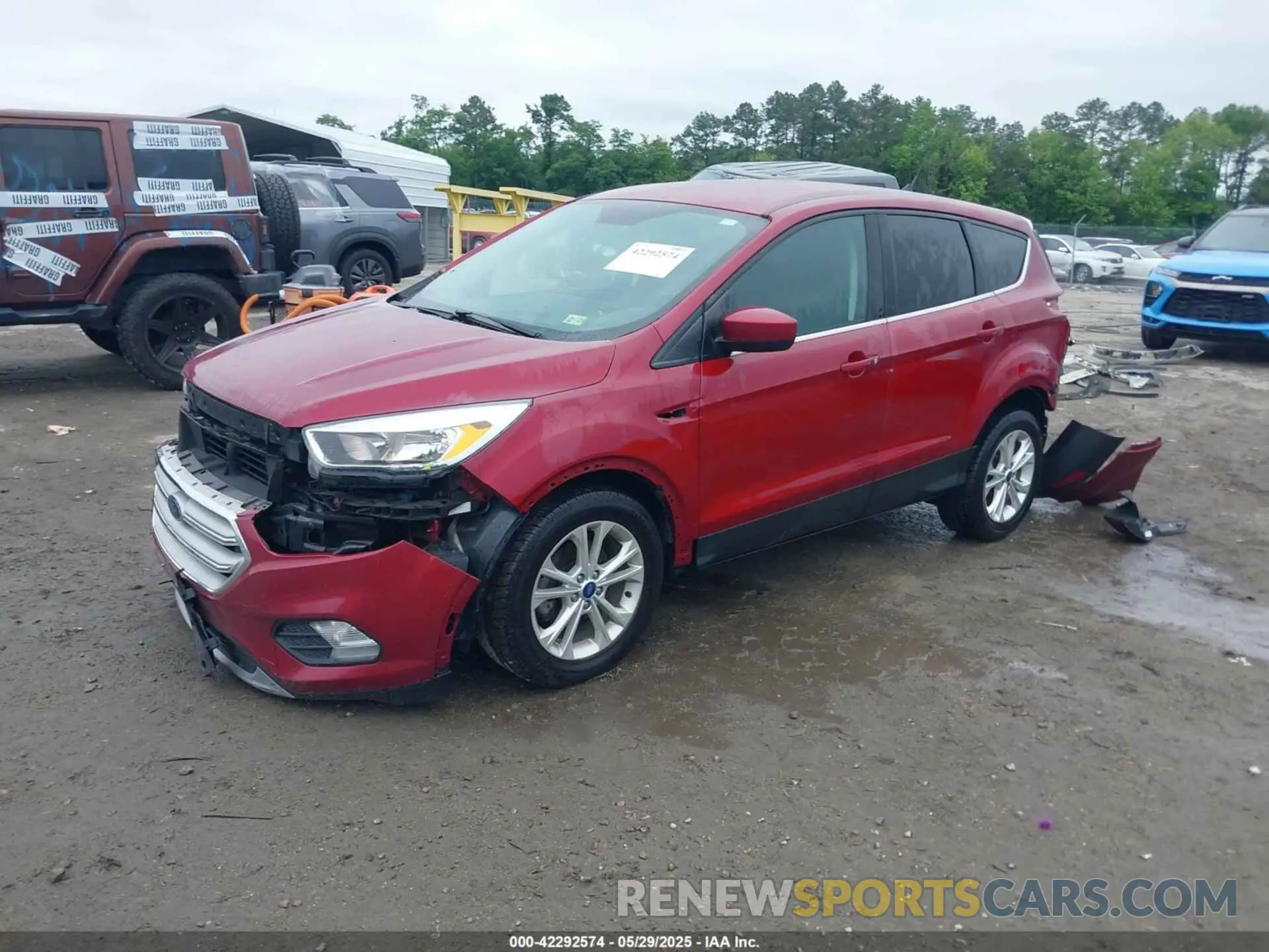 2 Photograph of a damaged car 1FMCU0GD0KUA38832 FORD ESCAPE 2019