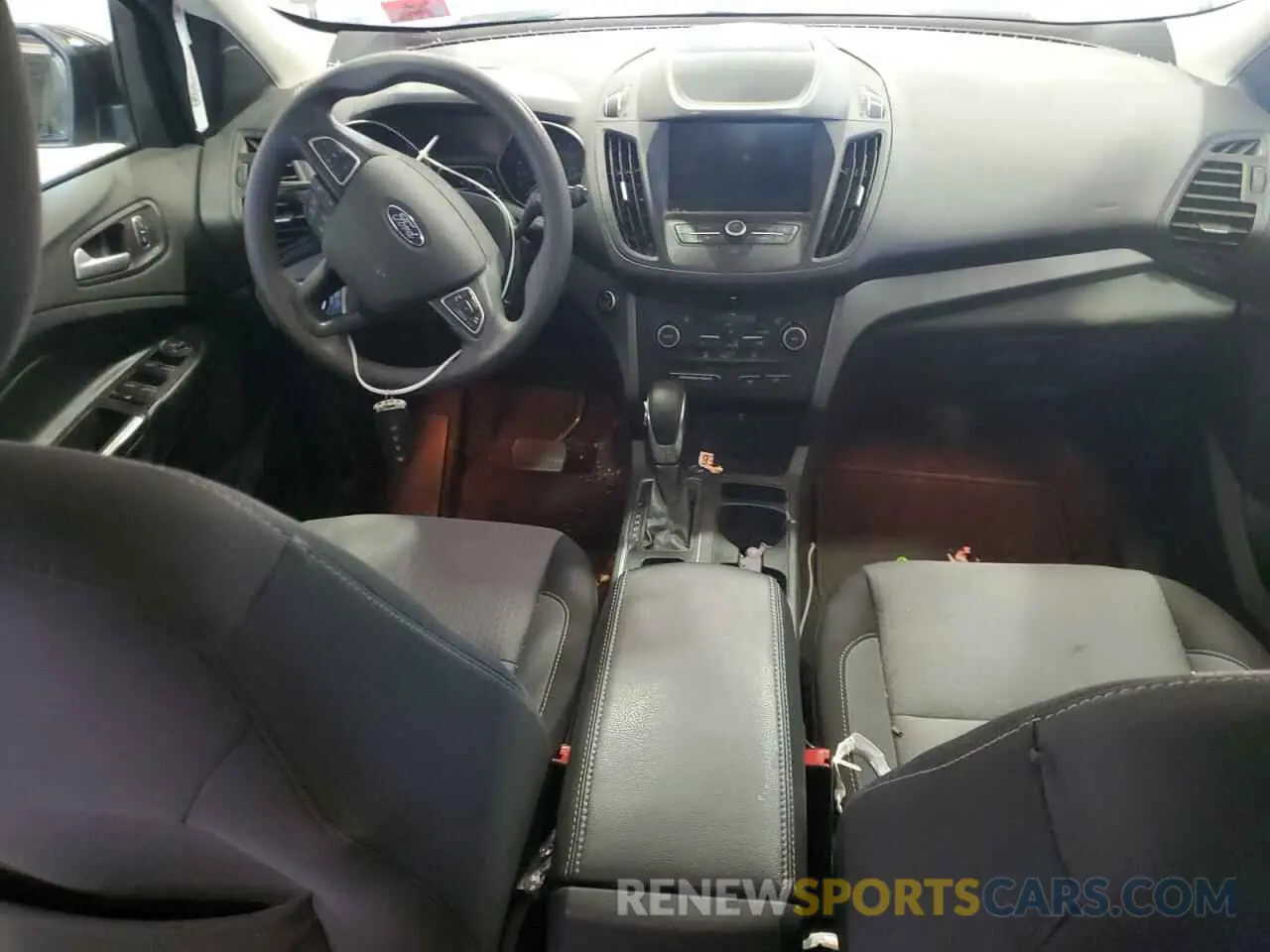 8 Photograph of a damaged car 1FMCU0GD0KUA68252 FORD ESCAPE 2019