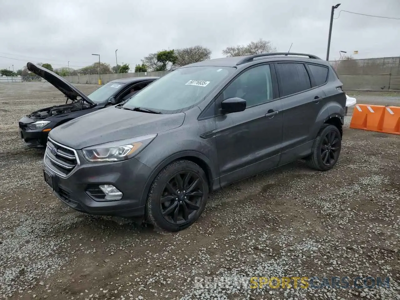 1 Photograph of a damaged car 1FMCU0GD0KUA80546 FORD ESCAPE 2019