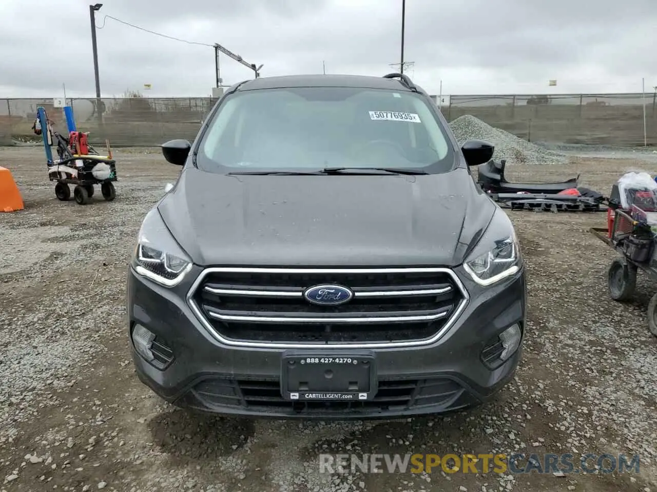 5 Photograph of a damaged car 1FMCU0GD0KUA80546 FORD ESCAPE 2019