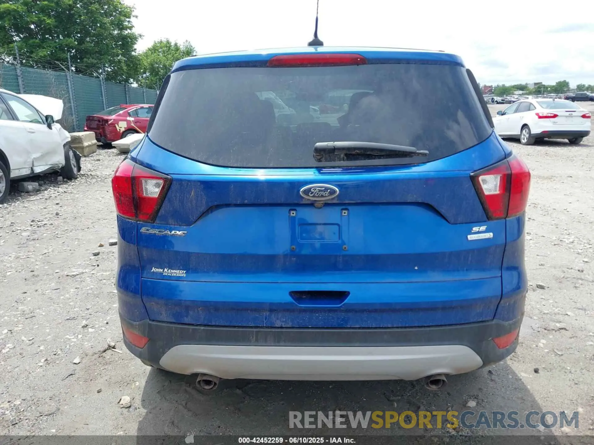 15 Photograph of a damaged car 1FMCU0GD0KUA86525 FORD ESCAPE 2019