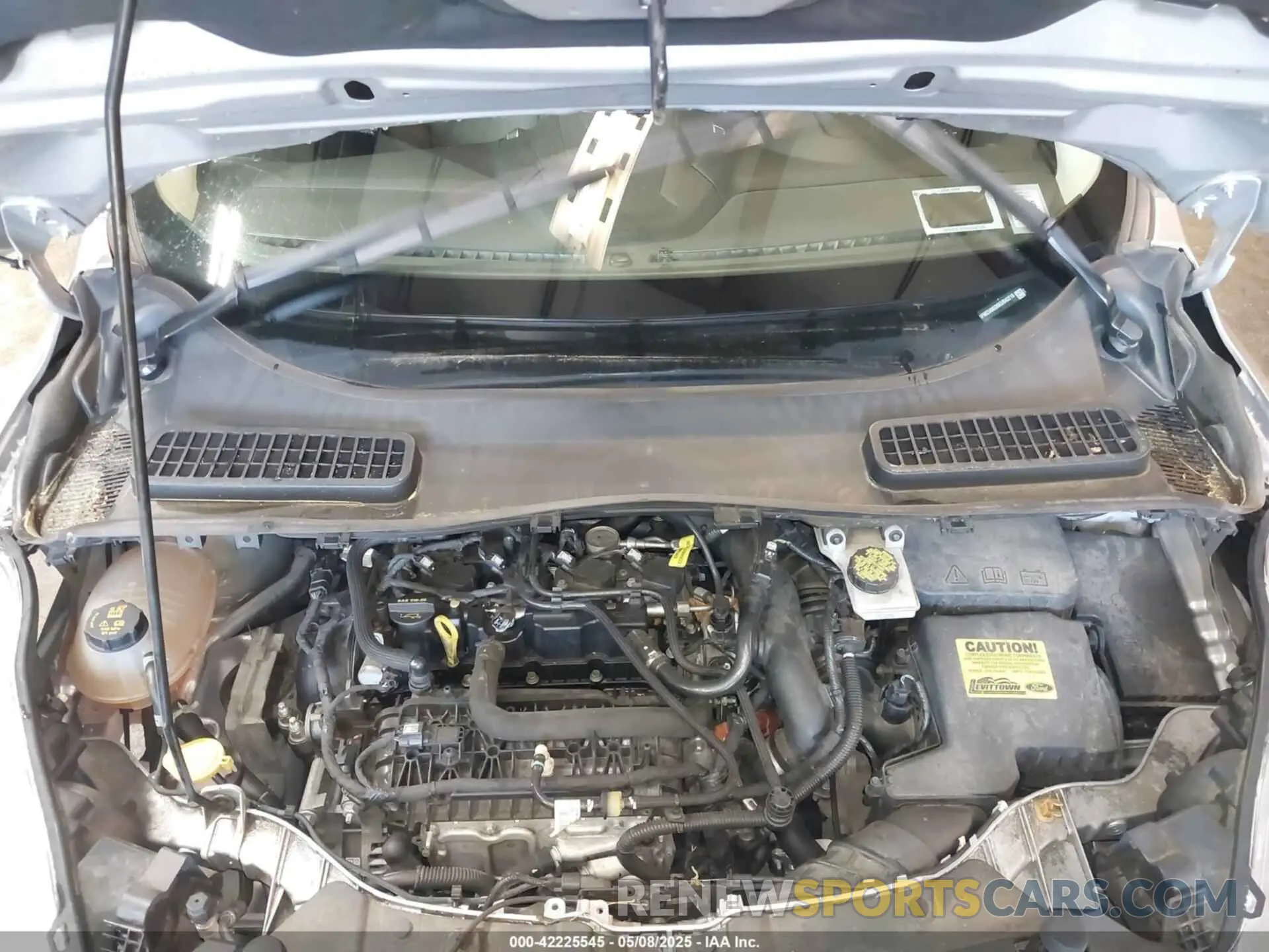10 Photograph of a damaged car 1FMCU0GD0KUB42219 FORD ESCAPE 2019