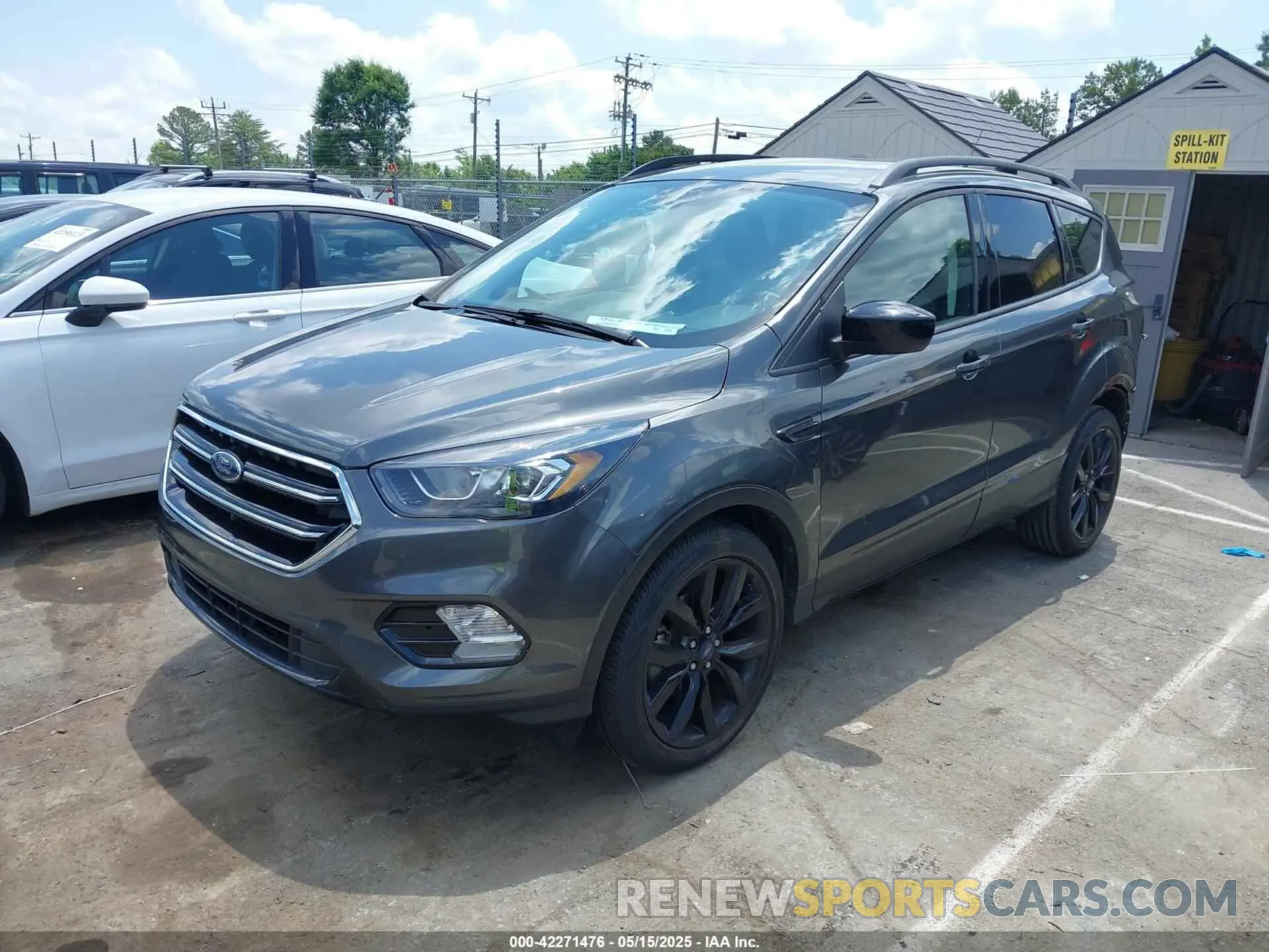 2 Photograph of a damaged car 1FMCU0GD0KUB74569 FORD ESCAPE 2019