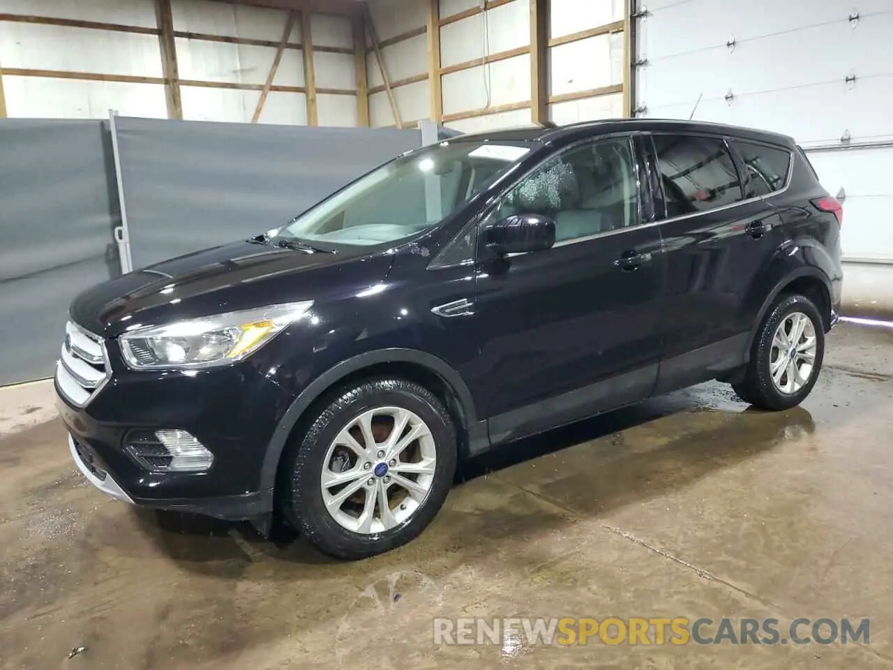 1 Photograph of a damaged car 1FMCU0GD1KUA15835 FORD ESCAPE 2019