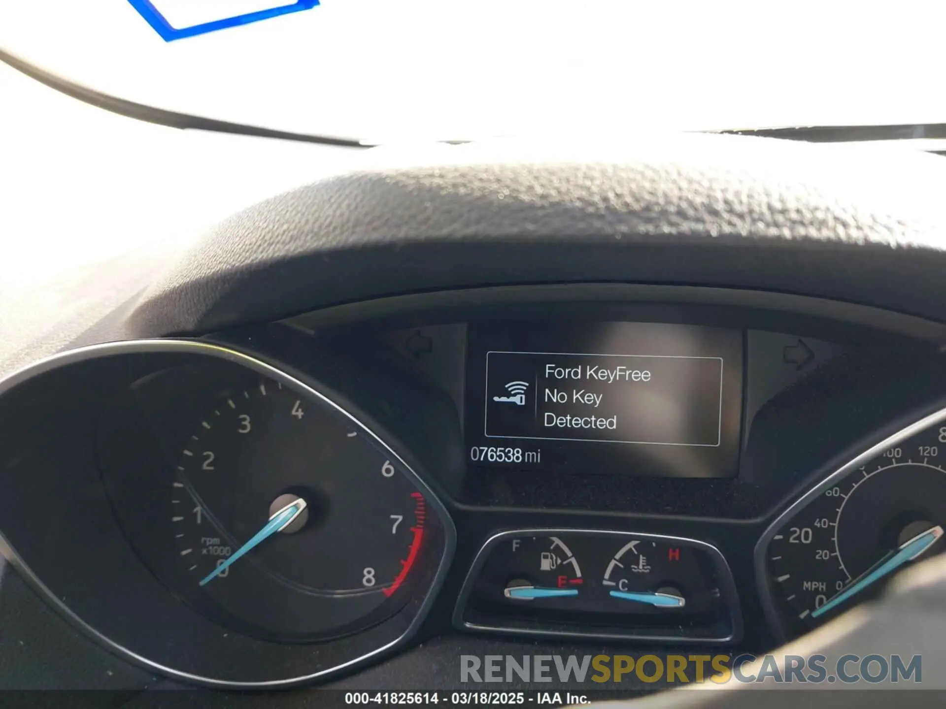 15 Photograph of a damaged car 1FMCU0GD1KUA17486 FORD ESCAPE 2019