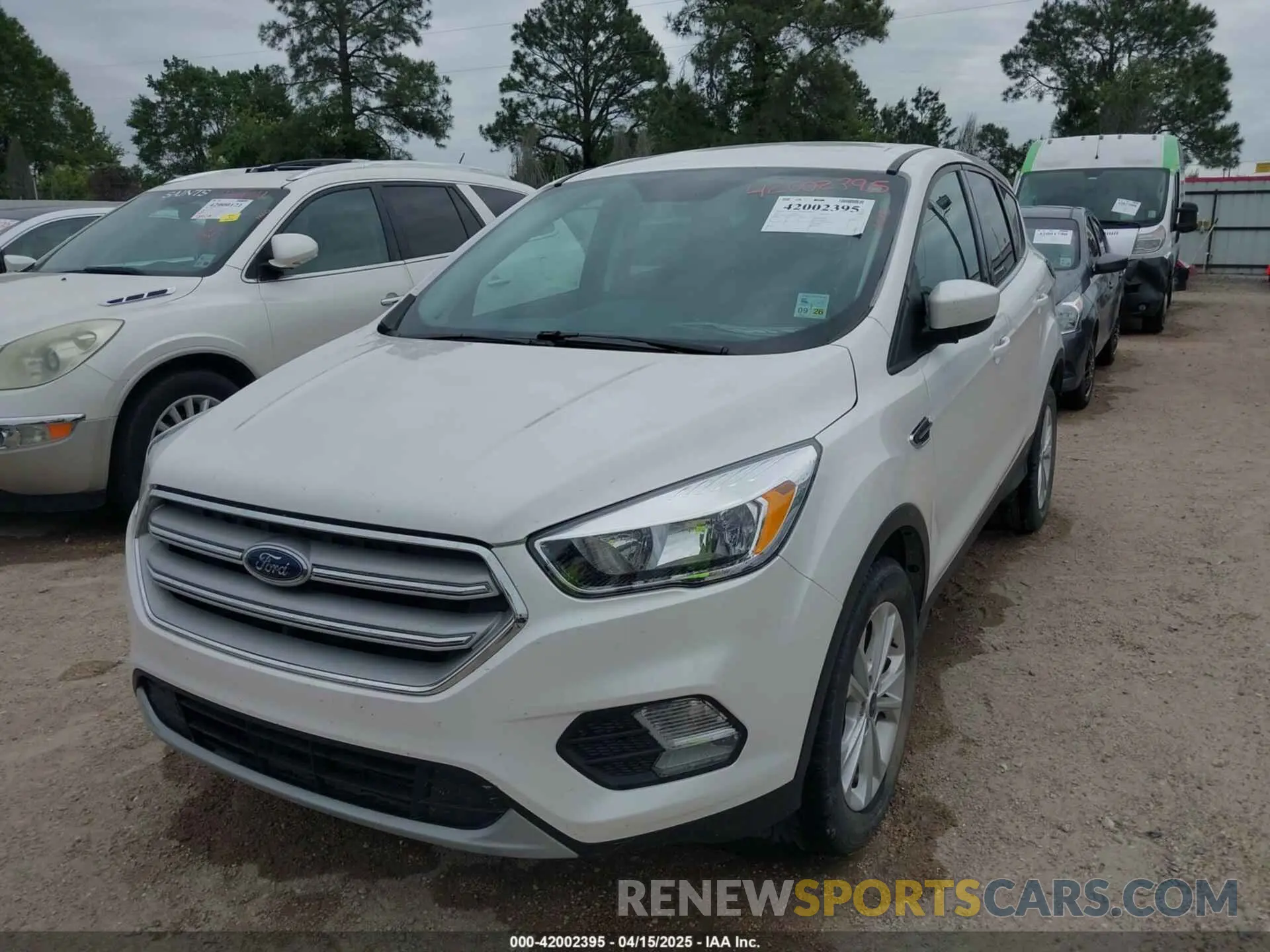 6 Photograph of a damaged car 1FMCU0GD1KUA30027 FORD ESCAPE 2019