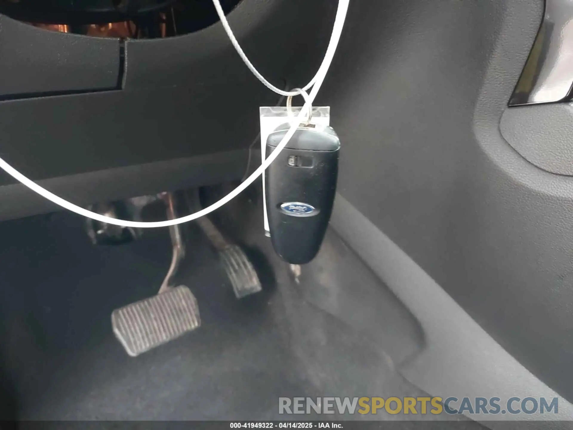11 Photograph of a damaged car 1FMCU0GD1KUA53503 FORD ESCAPE 2019