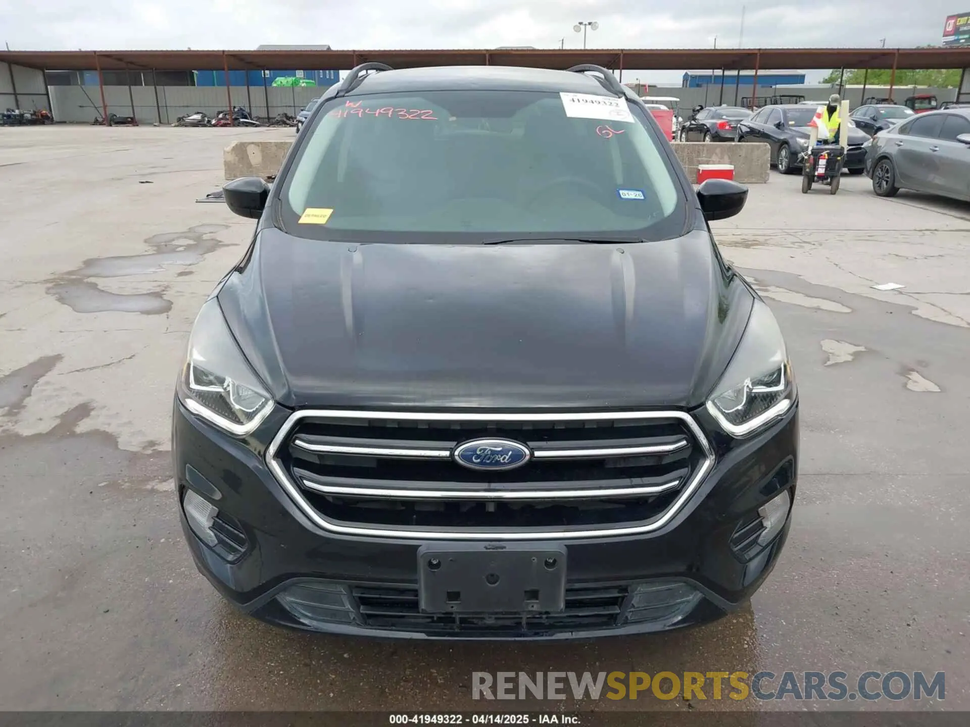 12 Photograph of a damaged car 1FMCU0GD1KUA53503 FORD ESCAPE 2019
