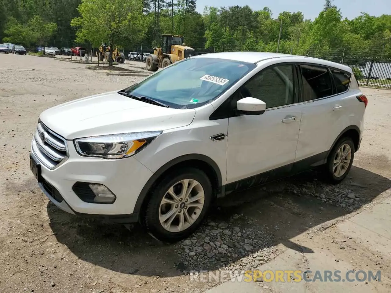 1 Photograph of a damaged car 1FMCU0GD1KUB65606 FORD ESCAPE 2019