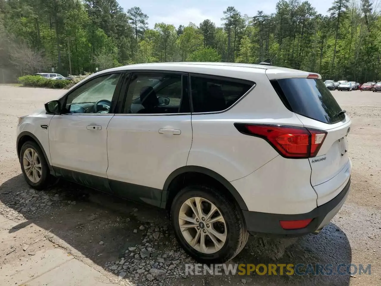 2 Photograph of a damaged car 1FMCU0GD1KUB65606 FORD ESCAPE 2019