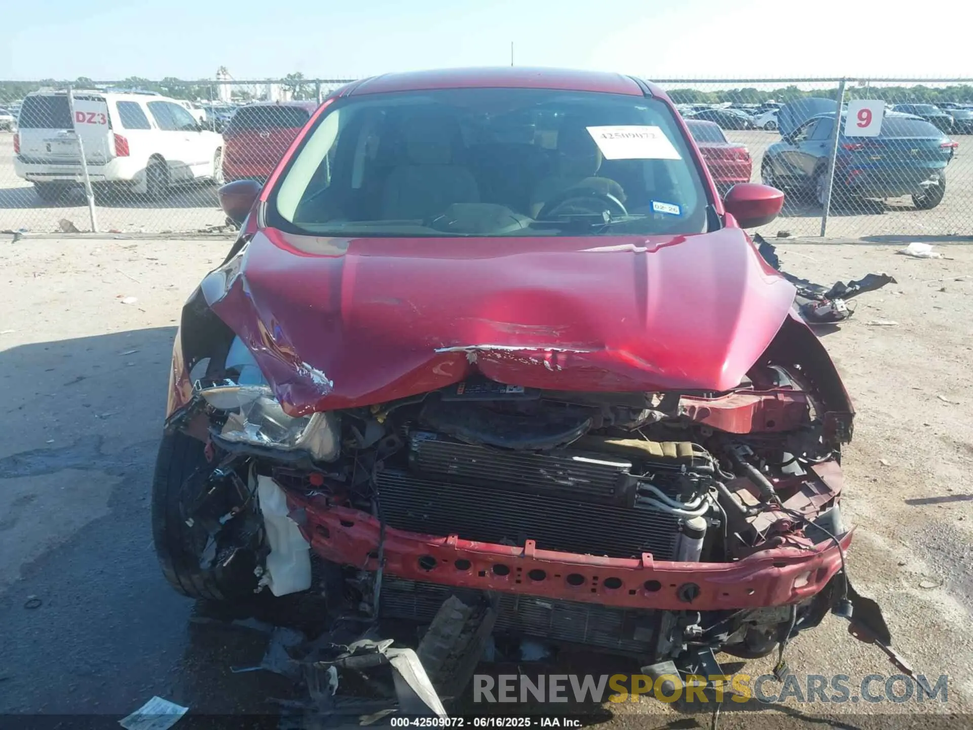 13 Photograph of a damaged car 1FMCU0GD1KUC52129 FORD ESCAPE 2019