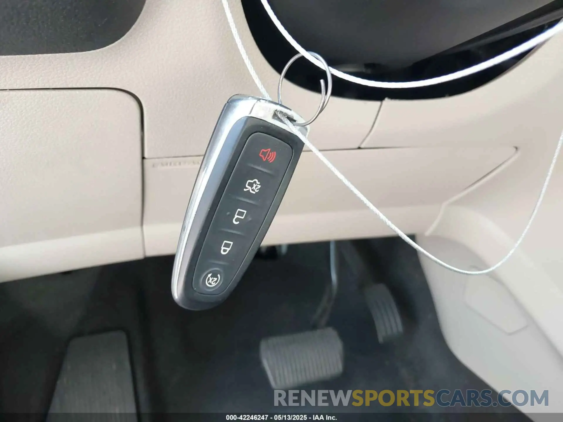 11 Photograph of a damaged car 1FMCU0GD2KUA04603 FORD ESCAPE 2019