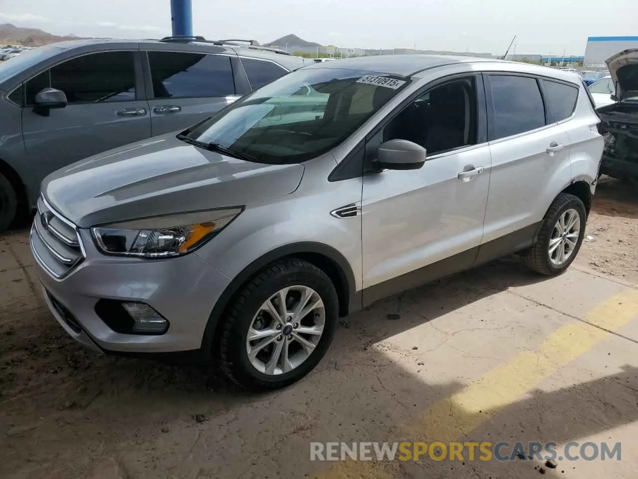 1 Photograph of a damaged car 1FMCU0GD2KUA06237 FORD ESCAPE 2019