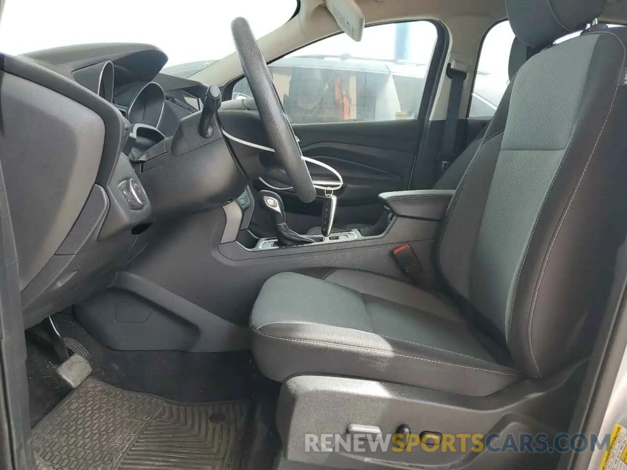 7 Photograph of a damaged car 1FMCU0GD2KUA06237 FORD ESCAPE 2019