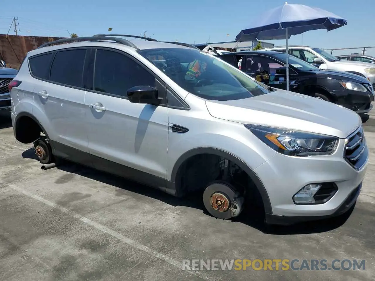 4 Photograph of a damaged car 1FMCU0GD2KUA20414 FORD ESCAPE 2019